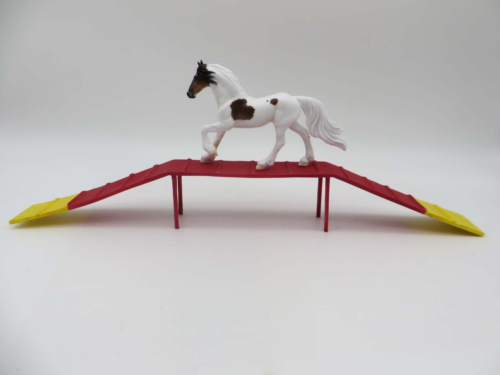 Paws &amp; Claws 2023 Agility Set - Chip and Accessories Set by Stone Artists - Best Offers Paws &amp; Claws 2023 - P&amp;C 23