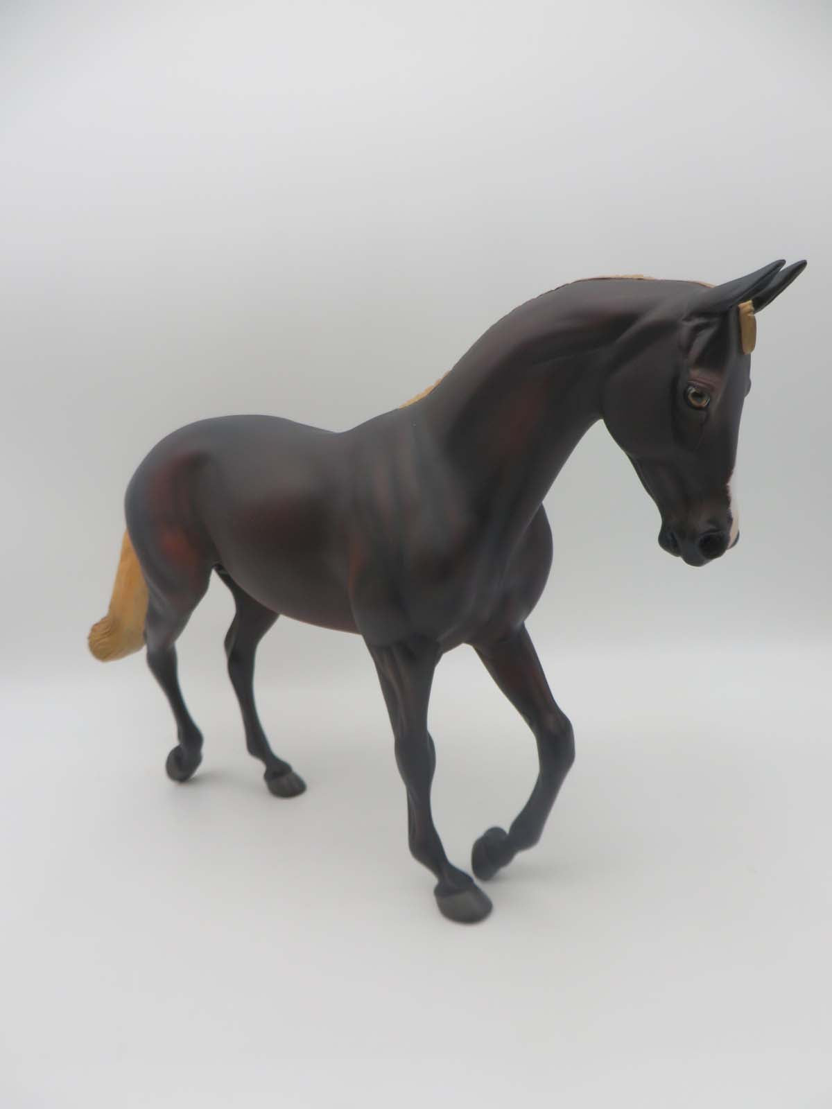 All Horns &amp; Rattles OOAK Liver Chestnut Thoroughbred By Angela Marleau SHCF23