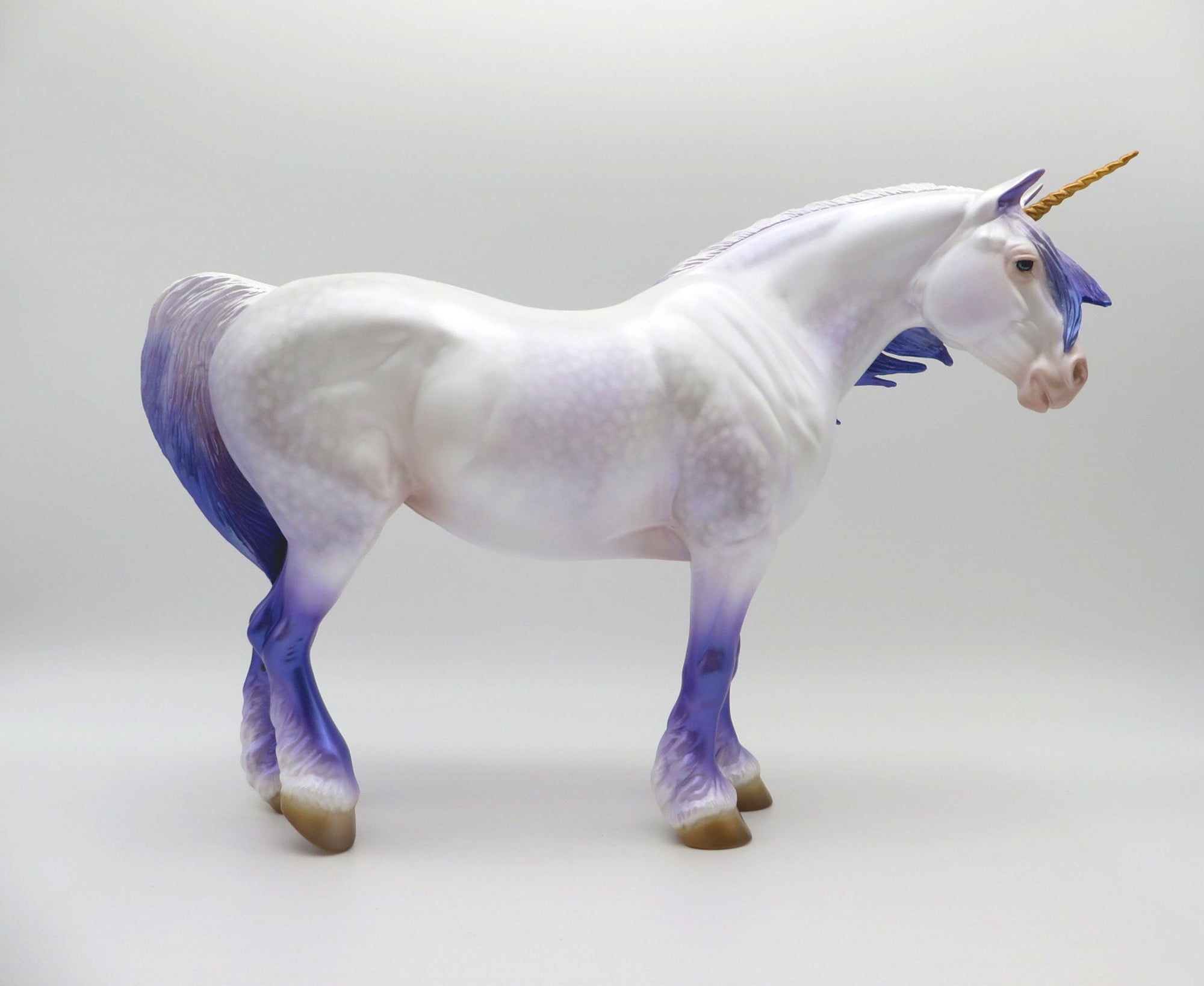 amethyst-ooak decorator unicorn by Audrey Dixon