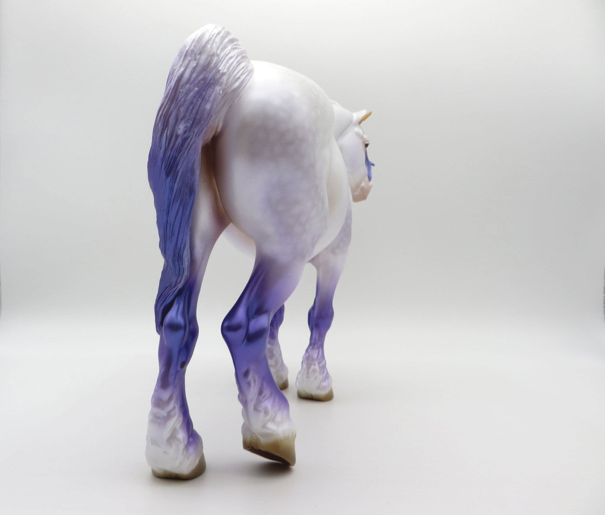 amethyst-ooak decorator unicorn by Audrey Dixon