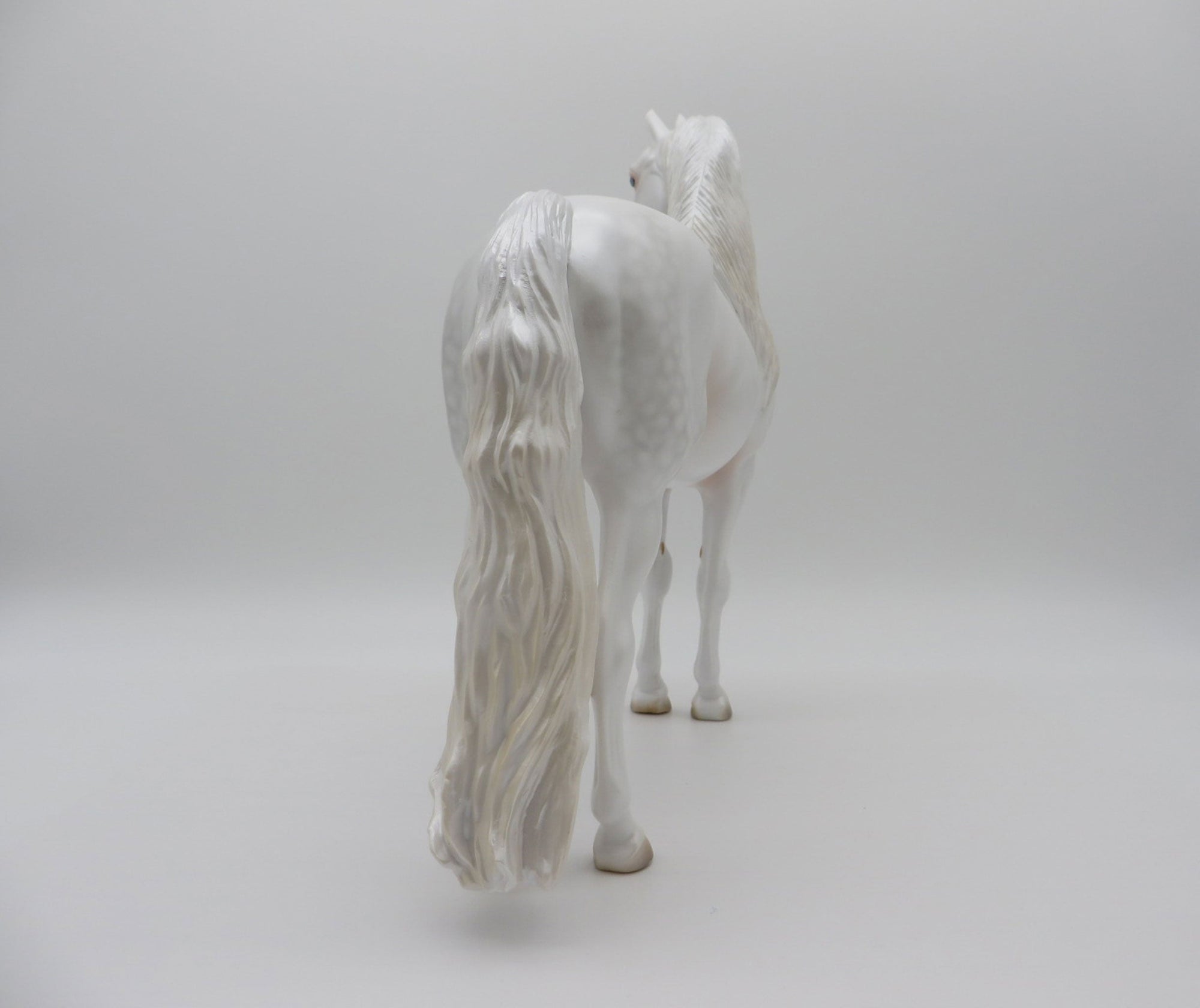 GOLD LOYALTY CLUB-Blanc-LE-66 Dapple White Morgan 3/31/21