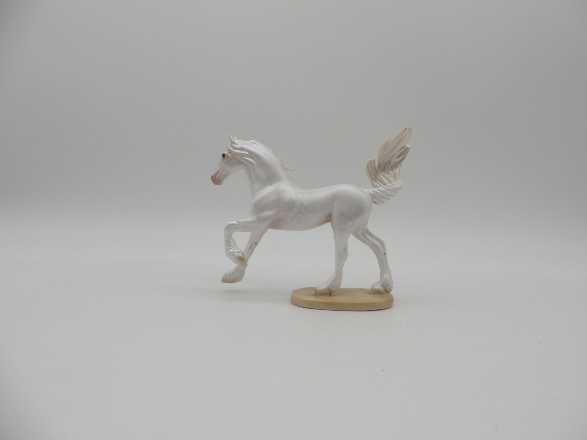 Silver LOYALTY CLUB-Blanca-LE-25 Dapple White Friesian Chip 3/31/21