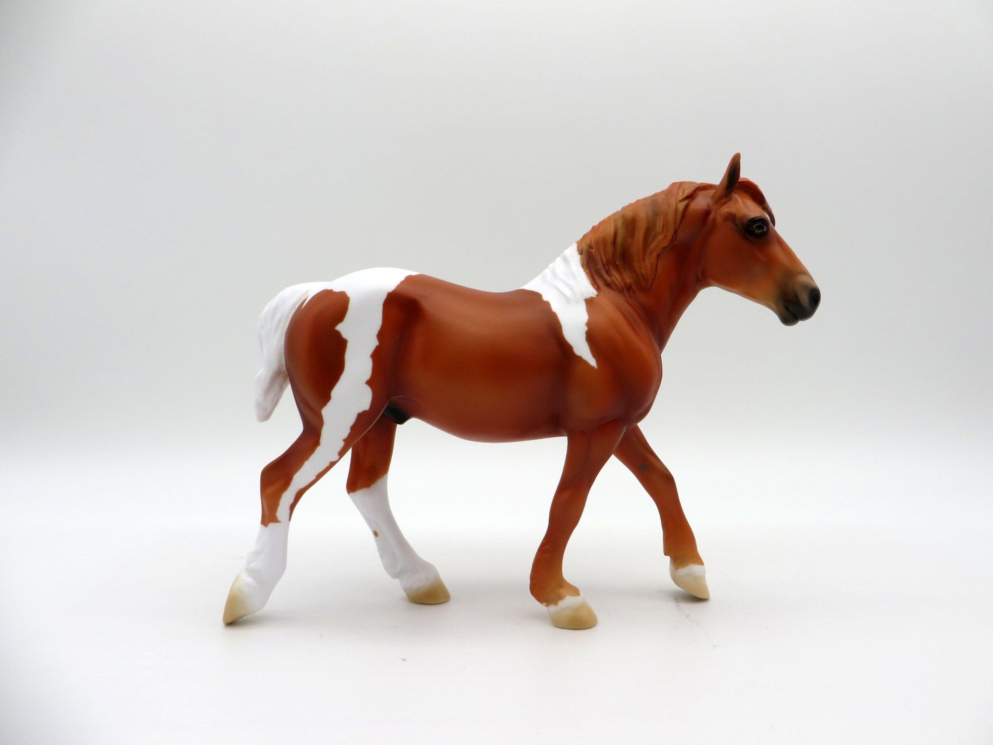 Burns-OOAK Chestnut Pinto Trotting Pebbles Draft  Painted By Ellen Robbins EQ21