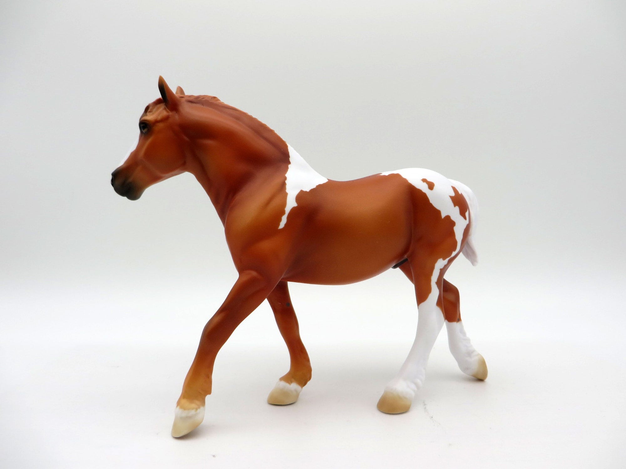Burns-OOAK Chestnut Pinto Trotting Pebbles Draft  Painted By Ellen Robbins EQ21