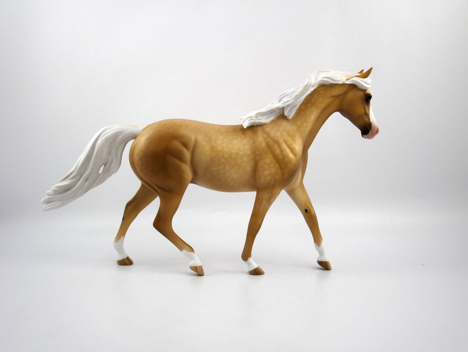 ChaiChi-OOAK Palomino Pony  By Sheryl Leisure 2/8/21