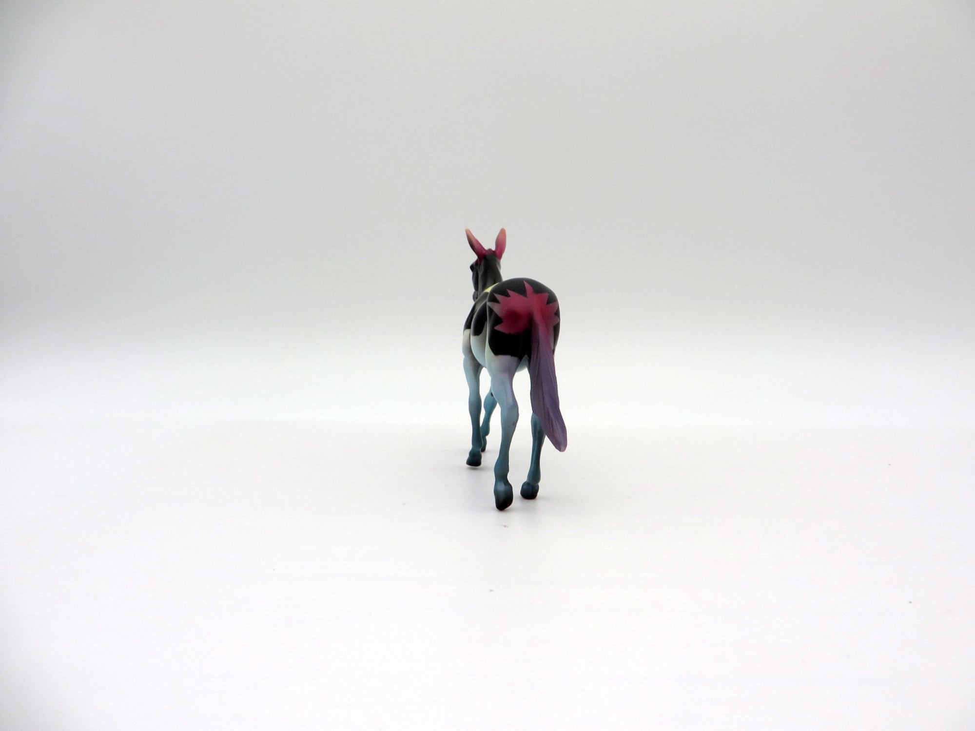 Chamber-OOAK Chip Mule Deco Sea Slug Painted By Ellen Robbins 7/16/21