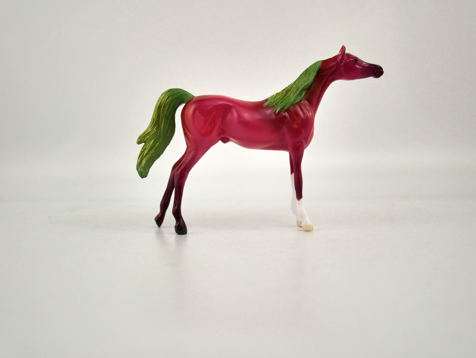 What is inside the Box>Christmas Day Chip  12/20