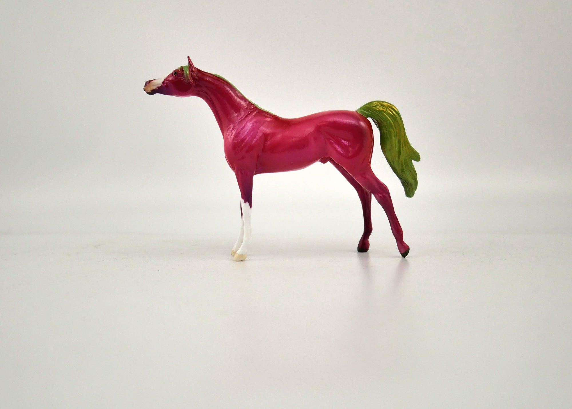 What is inside the Box&gt;Christmas Day Chip  12/20