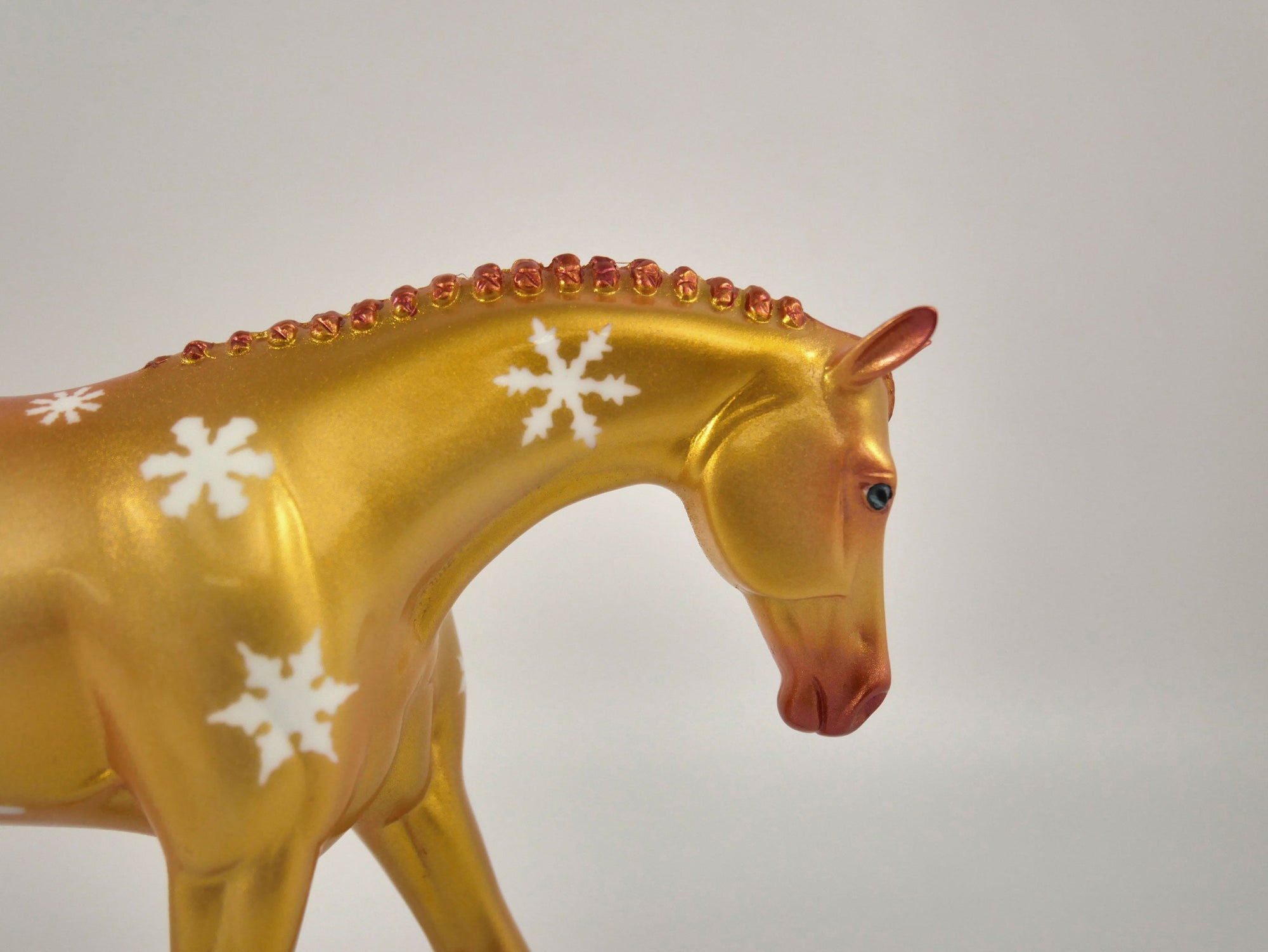 CHRISTMAS GOLD-OOAK SNOWFLAKE DECORATOR WARMBLOOD PEBBLES BY ELLEN ROBBINS 12/22/20