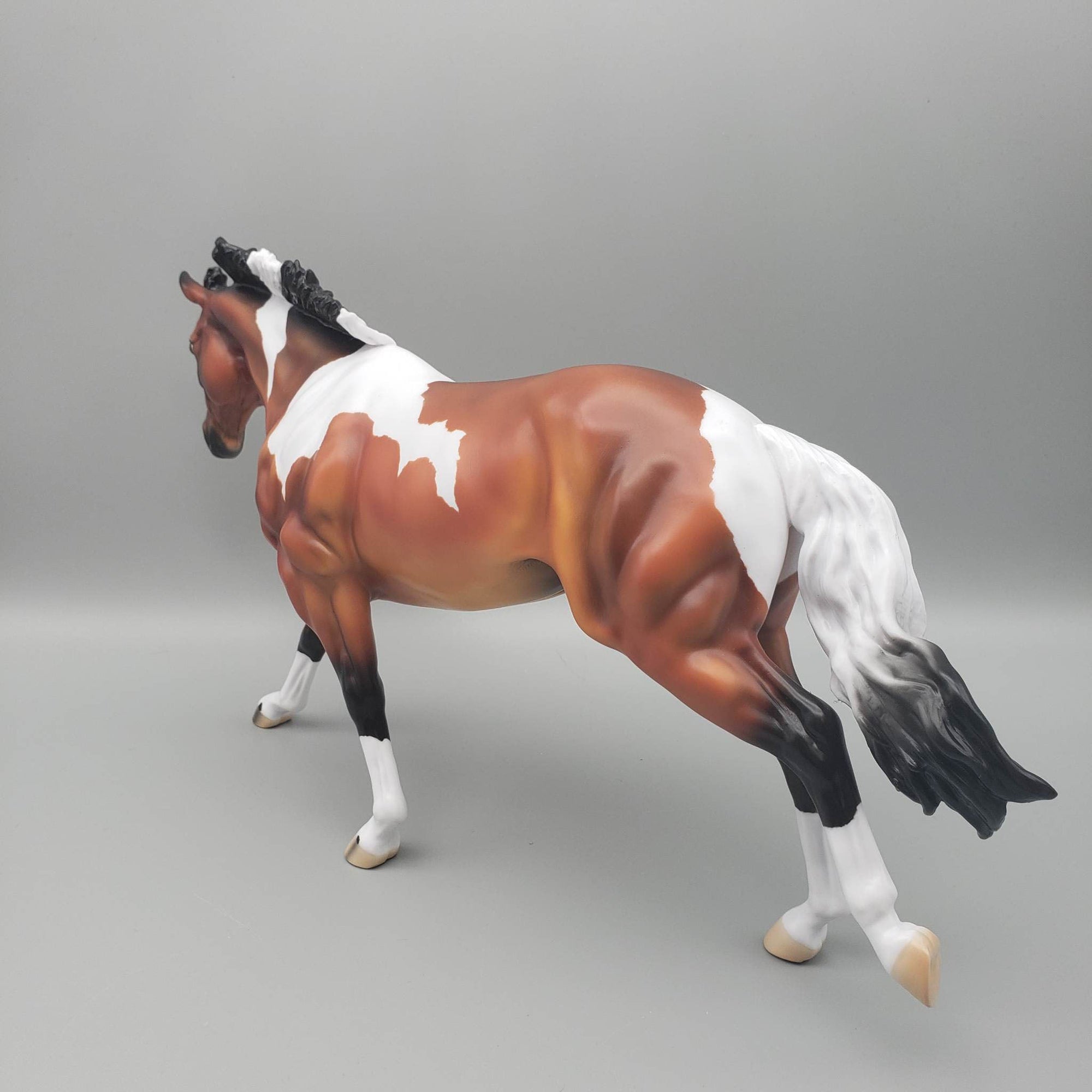 SAMPLE of Coolio LONG MANE Running Stock Horse By Angela Marleau