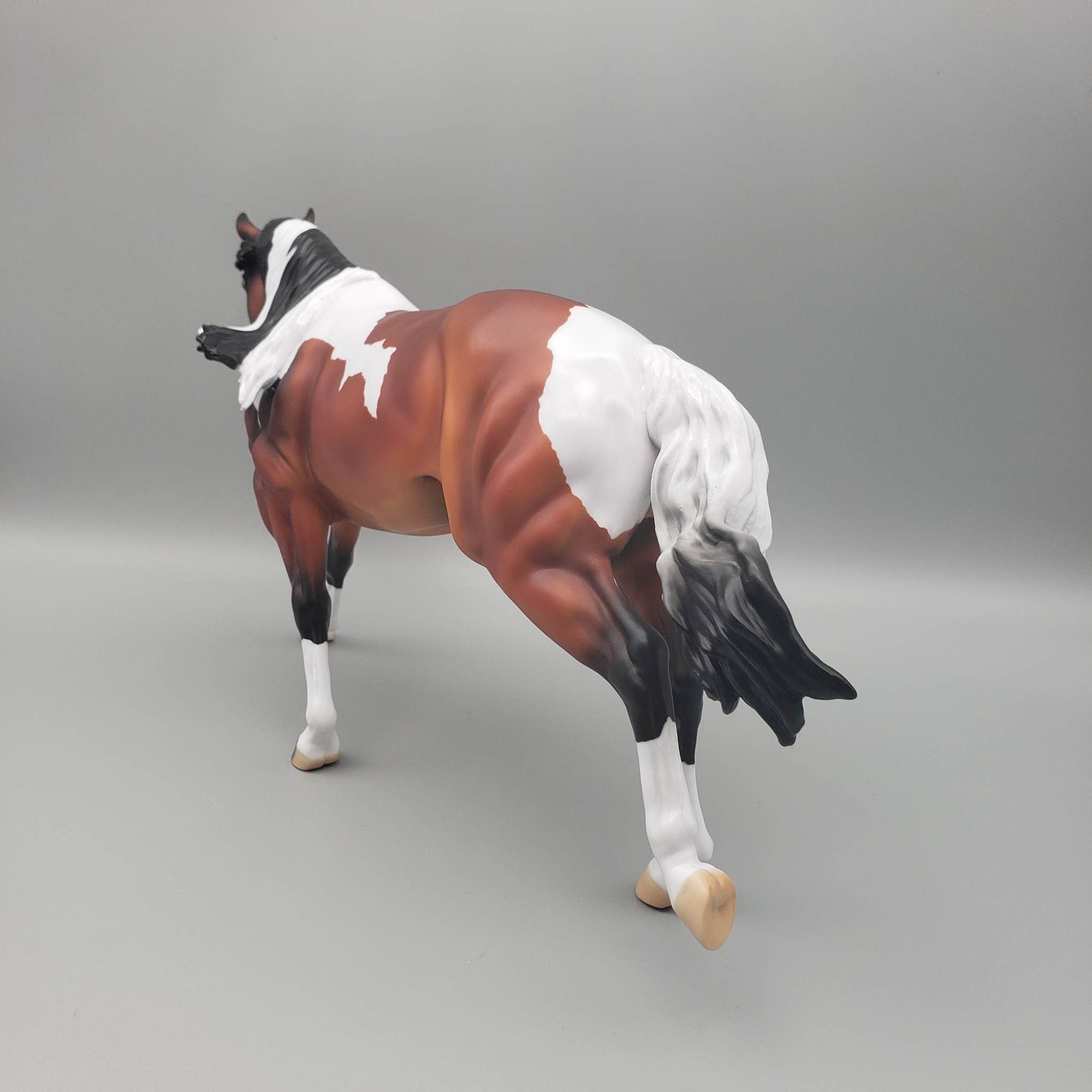 SAMPLE of Coolio LONG MANE Running Stock Horse By Angela Marleau