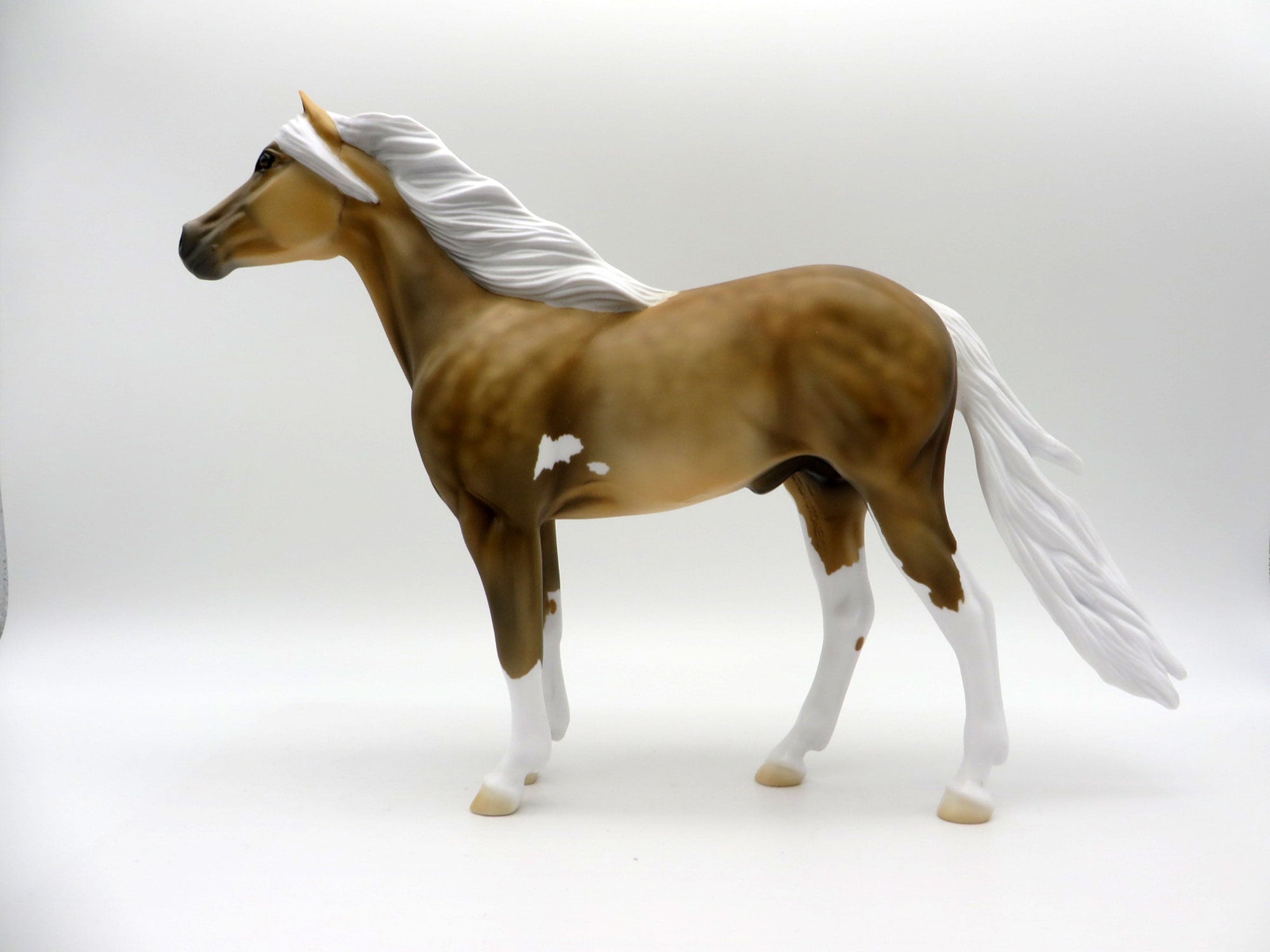 Corona-OOAK Sooty Palomino Pinto Mustang  SHCF 2021