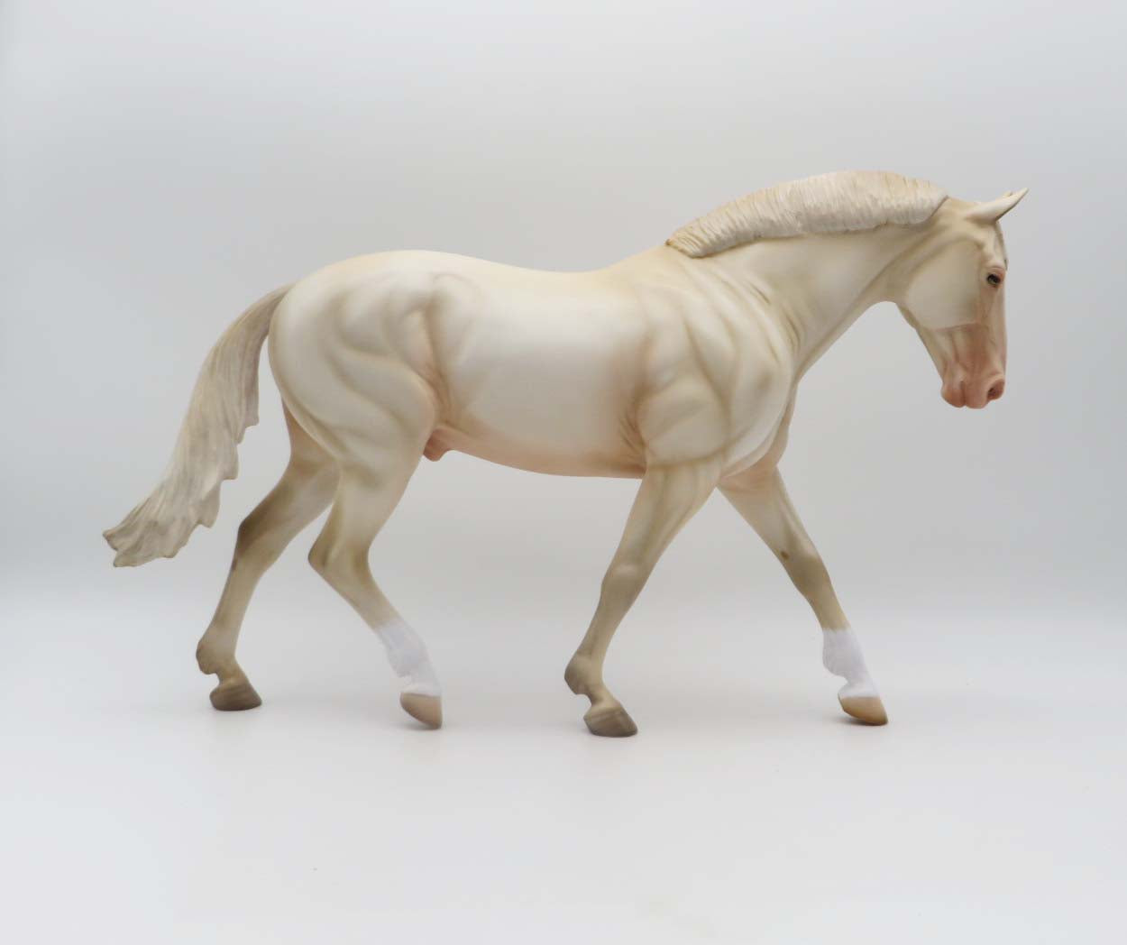 Darwin - OOAK - Cremello Irish Draught By Angela Marleau - P&amp;C 23
