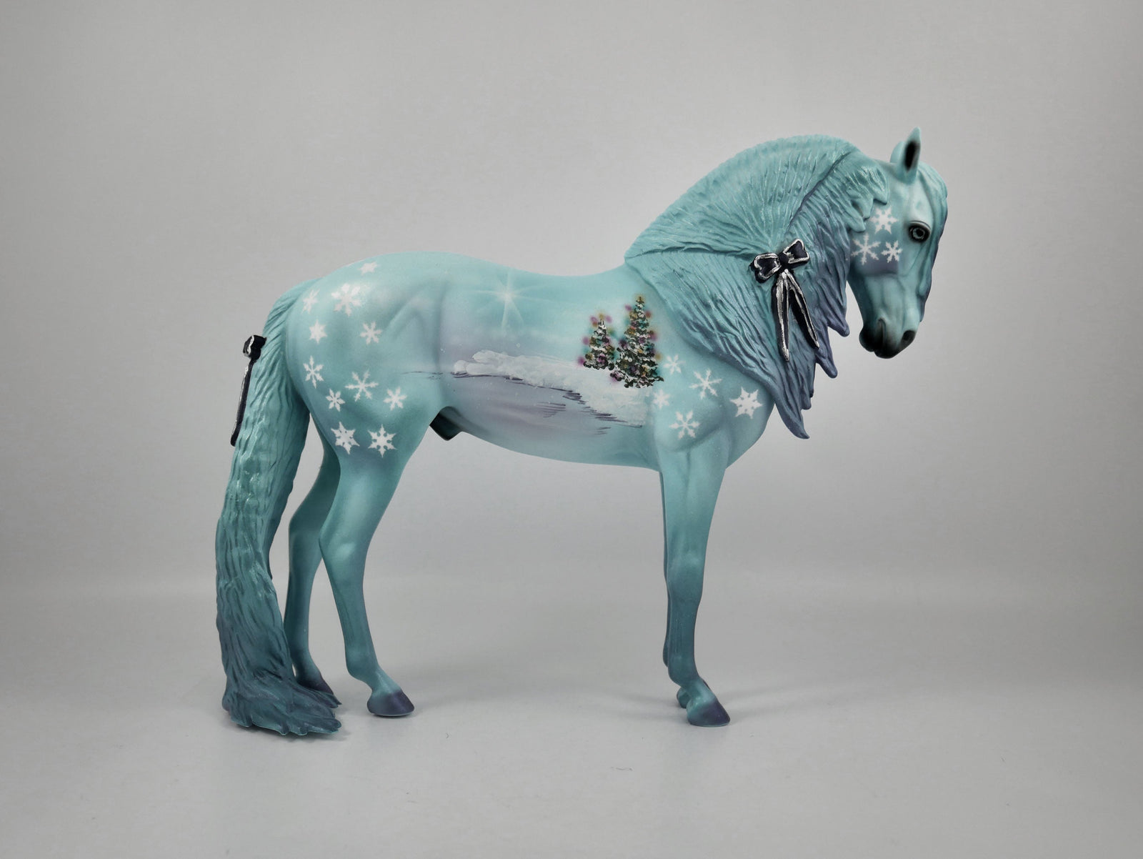 TIS' THE SEASON-OOAK CHRISTMAS  DECORATOR BY DAWN QUICK 12/18/20