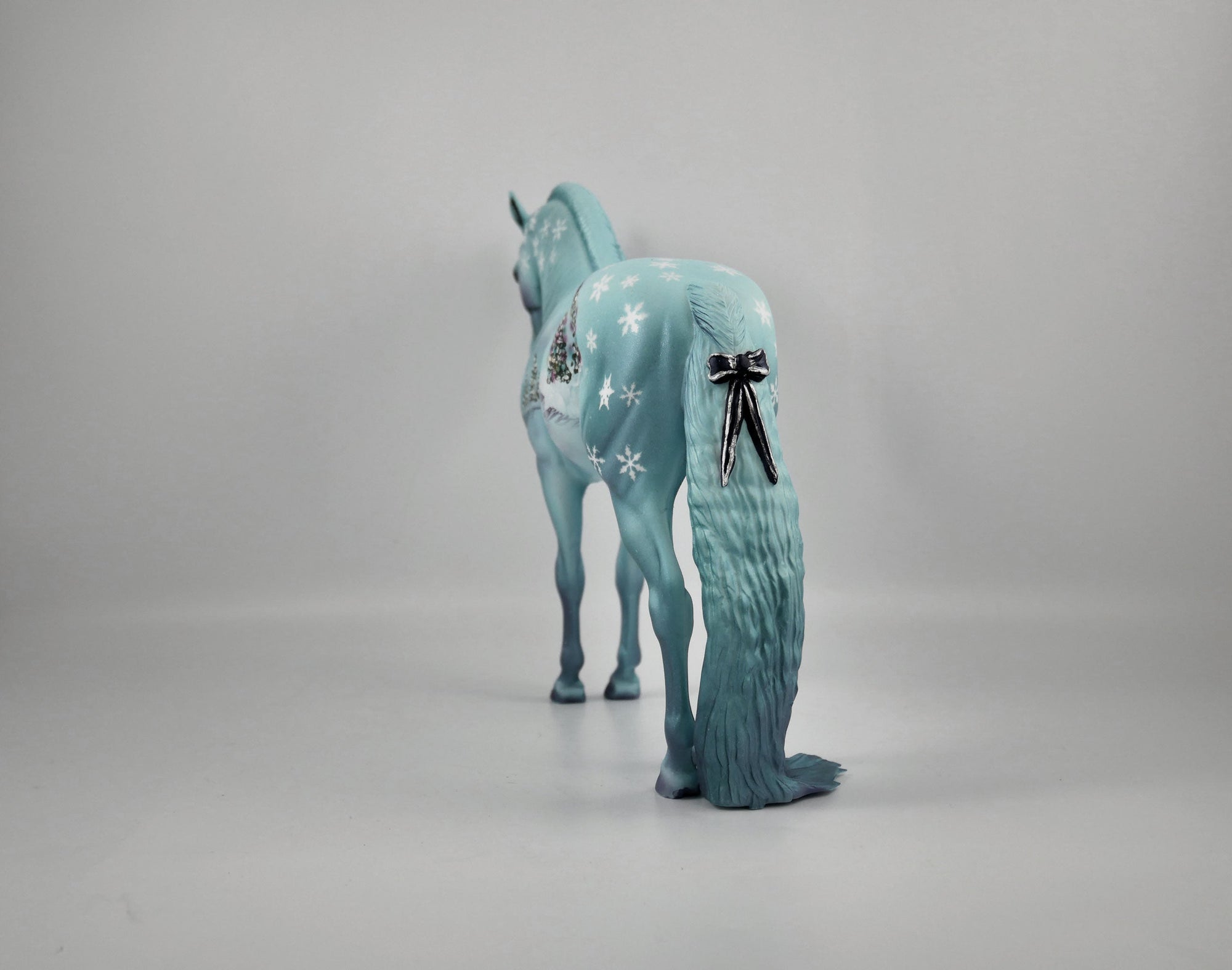 TIS&#39; THE SEASON-OOAK CHRISTMAS  DECORATOR BY DAWN QUICK 12/18/20