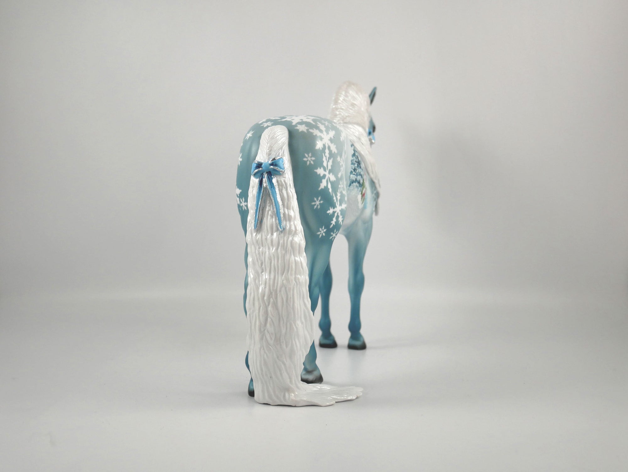 LET IT SNOW-OOAK CHRISTMAS  DECORATOR BY DAWN QUICK 12/18/20