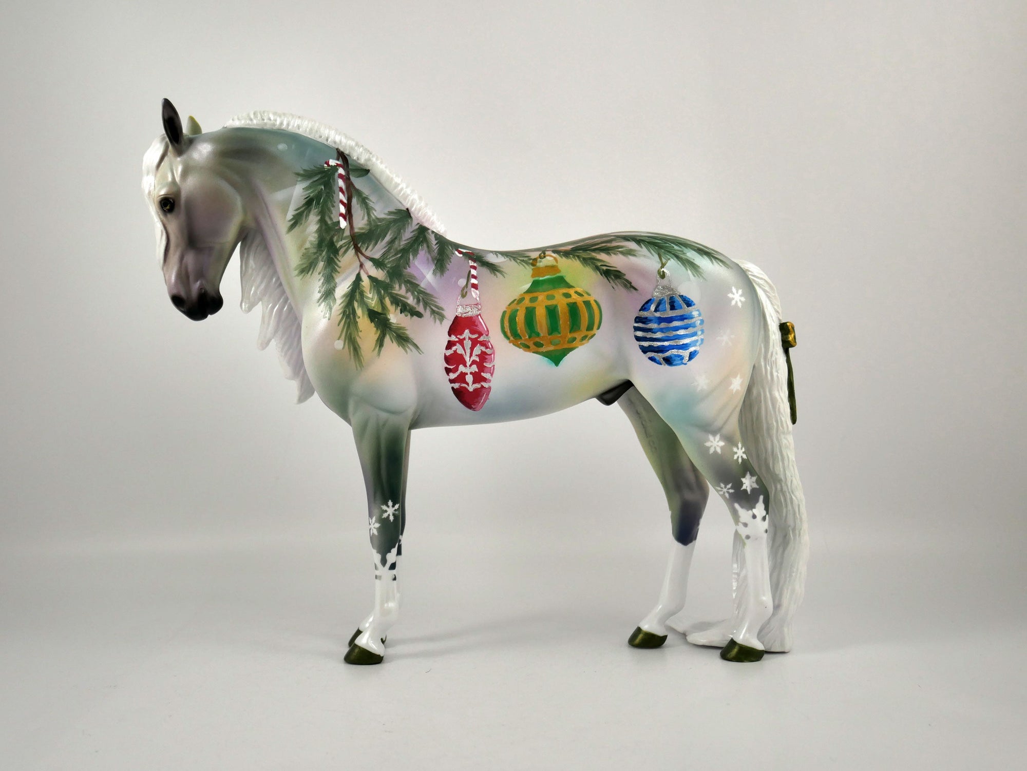 FESTIVE-OOAK CHRISTMAS  DECORATOR BY DAWN QUICK 12/18/20