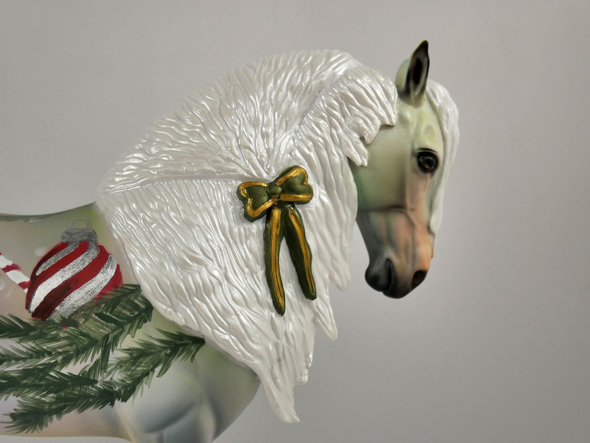 FESTIVE-OOAK CHRISTMAS  DECORATOR BY DAWN QUICK 12/18/20