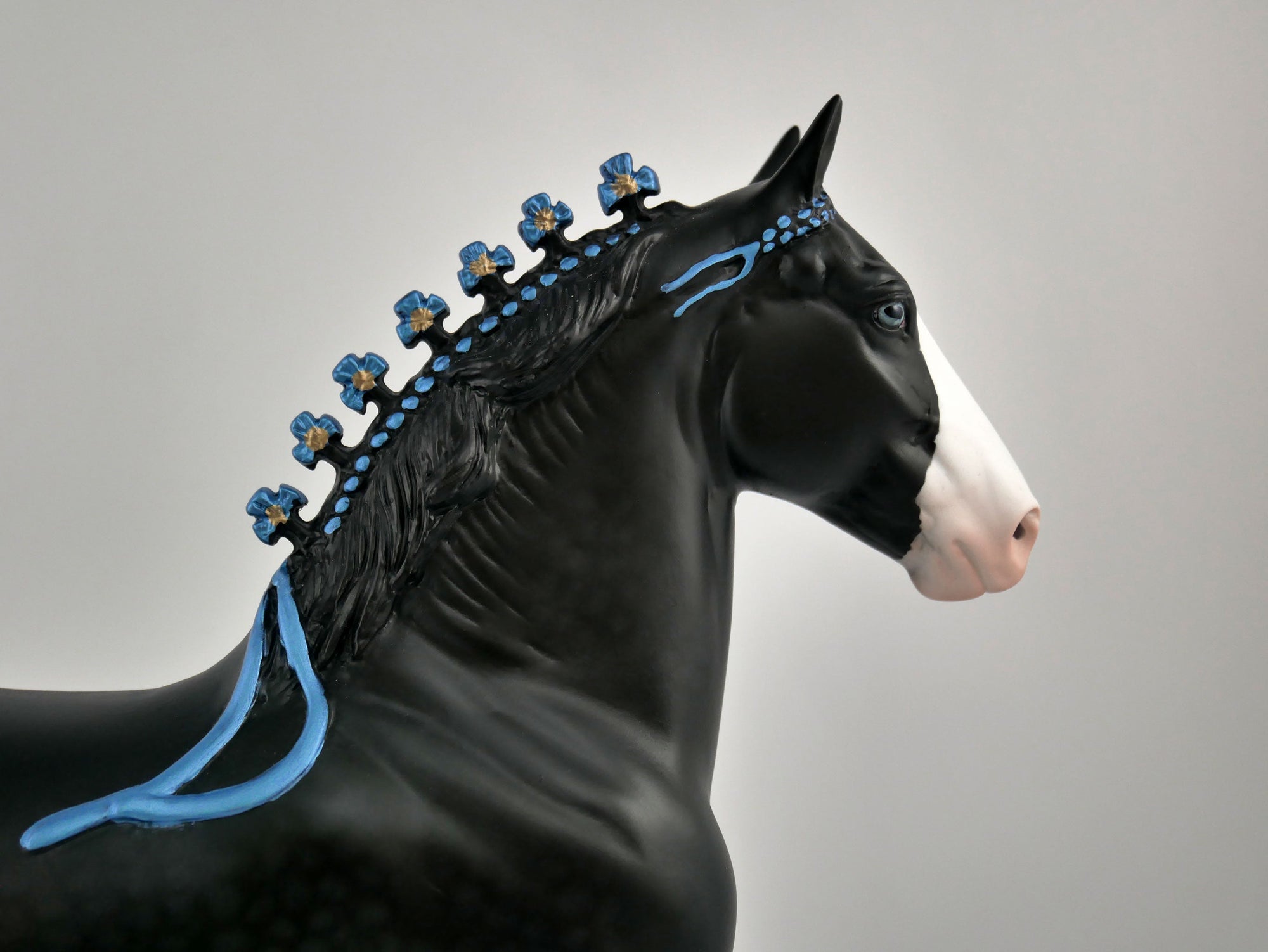 ECLIPSE-OOAK DAPPLE BLACK WITH BLUE BOBS TROTTING DRAFTER BY ELLEN ROBBINS 12/09/20