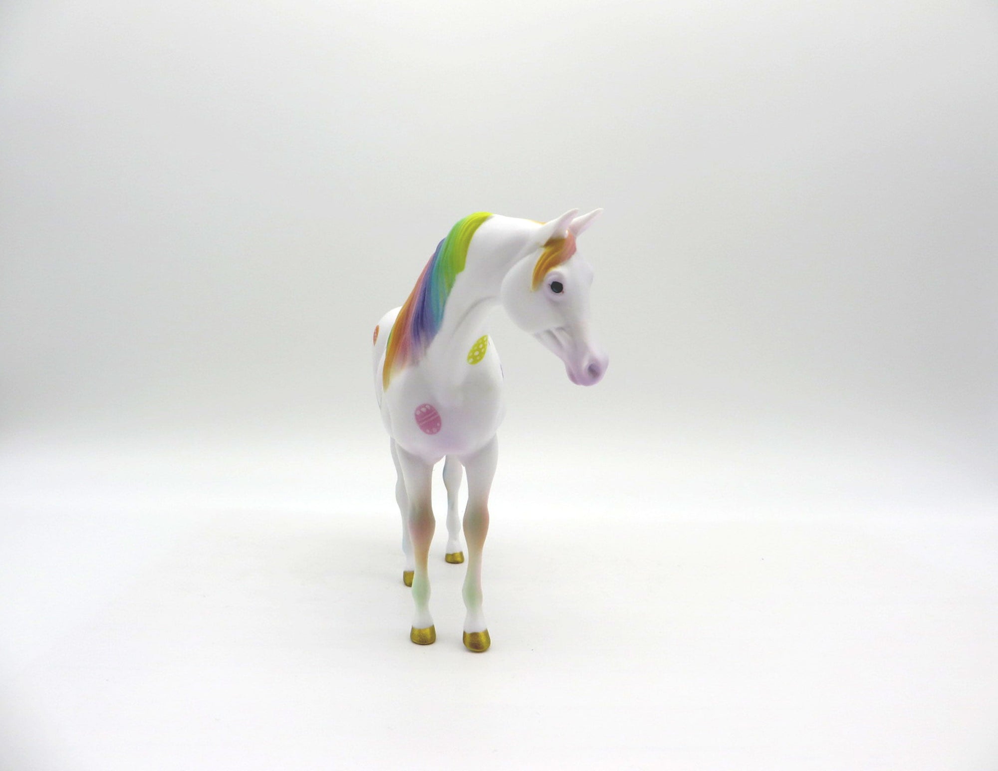 EggStatic-OOAK Arabian Pebbles Decorator Easter 2021