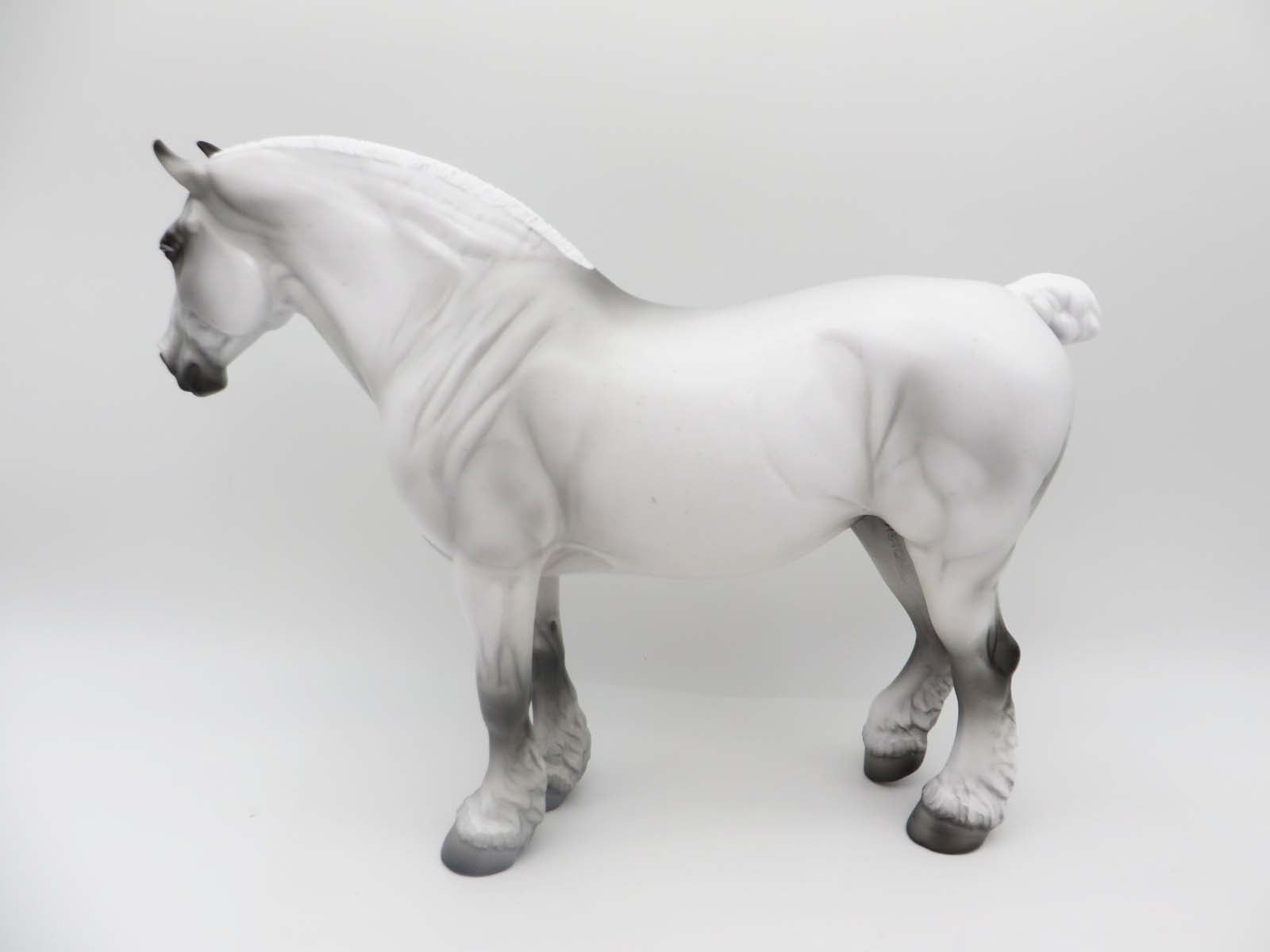 Elizabetta-OOAK Light Grey Heavy Draft By Angela Marleau P&amp;C 23