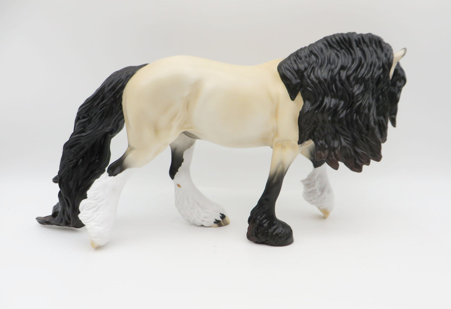 Figgy Pudding - LE 30 - Buckskin Irish Draft By Ellen Robbins - Christmas Tails 2022 - CT22