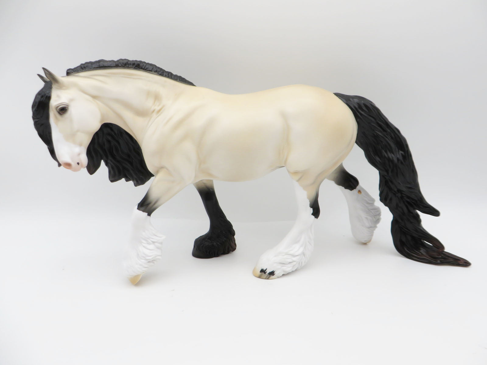 Figgy Pudding - LE 30 - Buckskin Irish Draft By Ellen Robbins - Christmas Tails 2022 - CT22