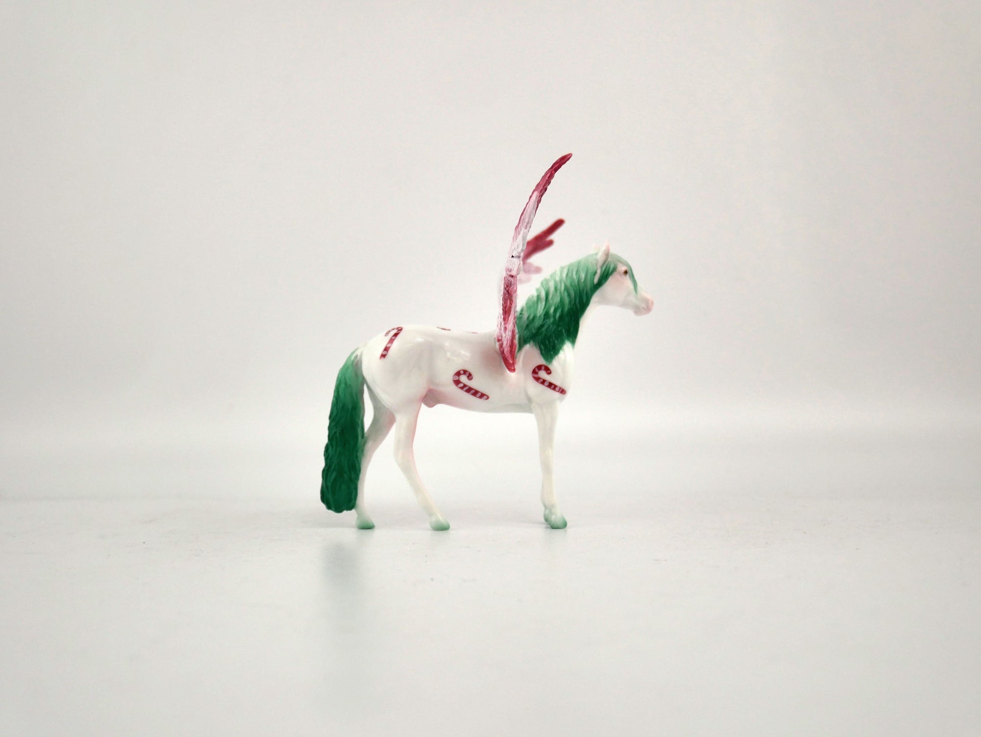 What is inside the Box&gt;Flying Candy Cane  12/20