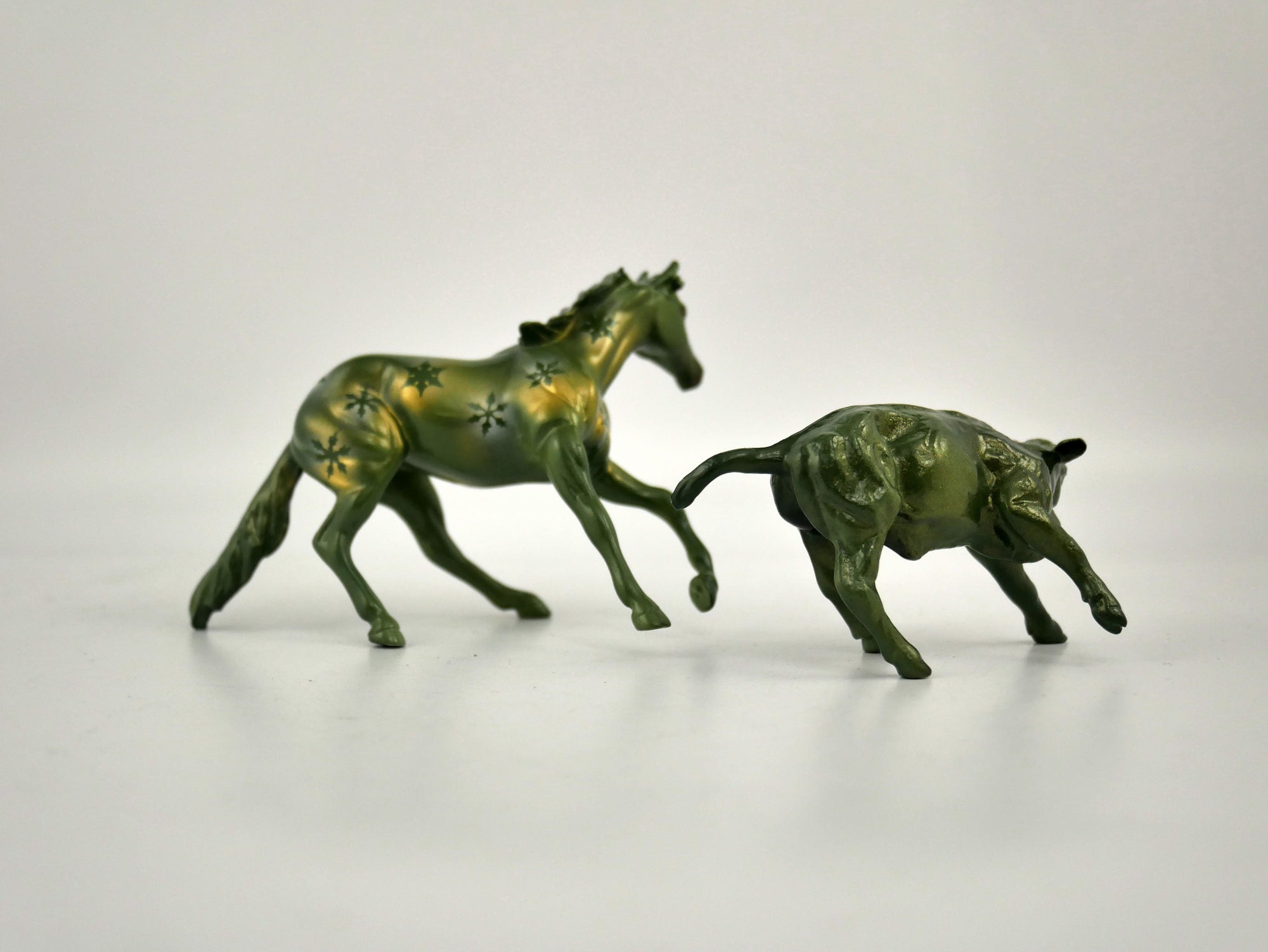 What is inside the Box&gt; Frankincense and Myrrh Set 12/20