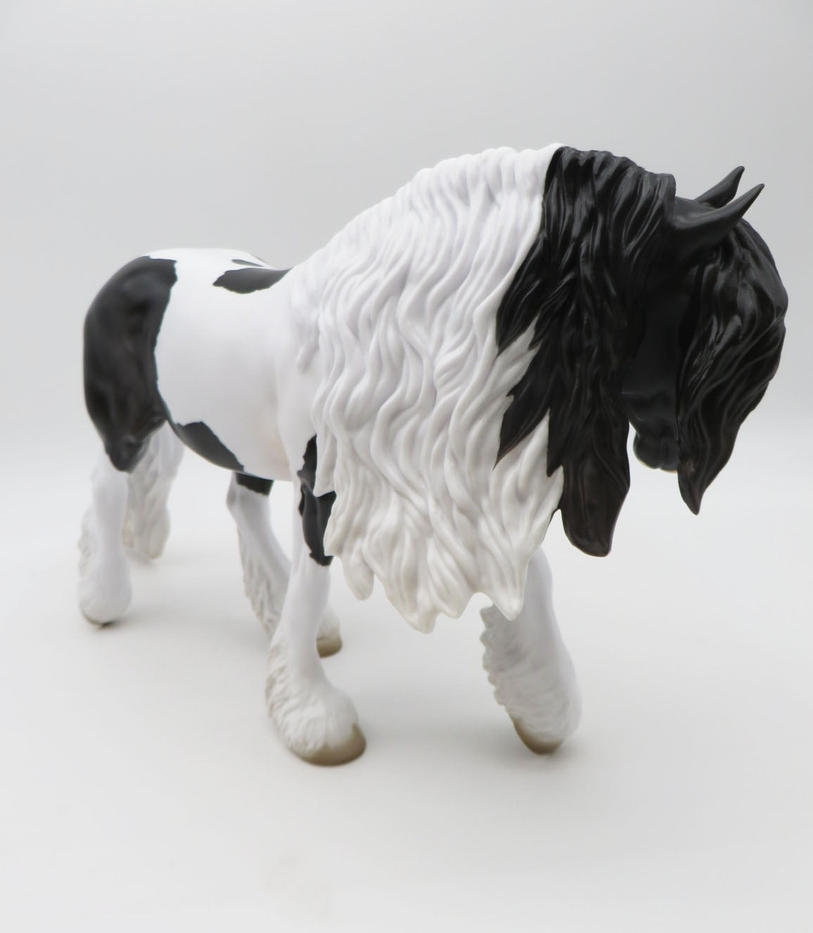 LOYALTY RELEASE  Superstition LE 150  Loyalty Club 22/23  Piebald Irish Cob by Jess Hamill - 01/23