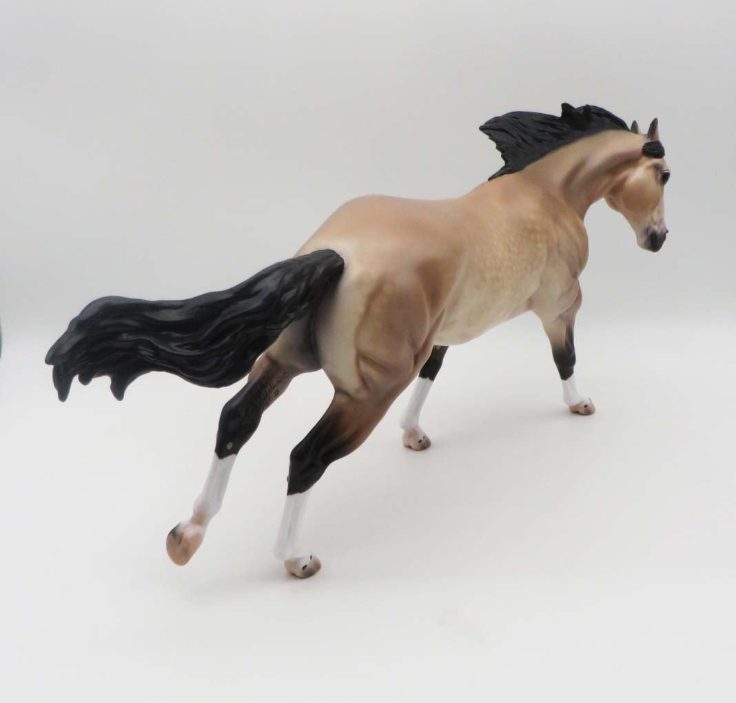 Gibbons-OOAK Buttermilk Buckskin Running Stock Horse By Caroline Boydston 3/17/23