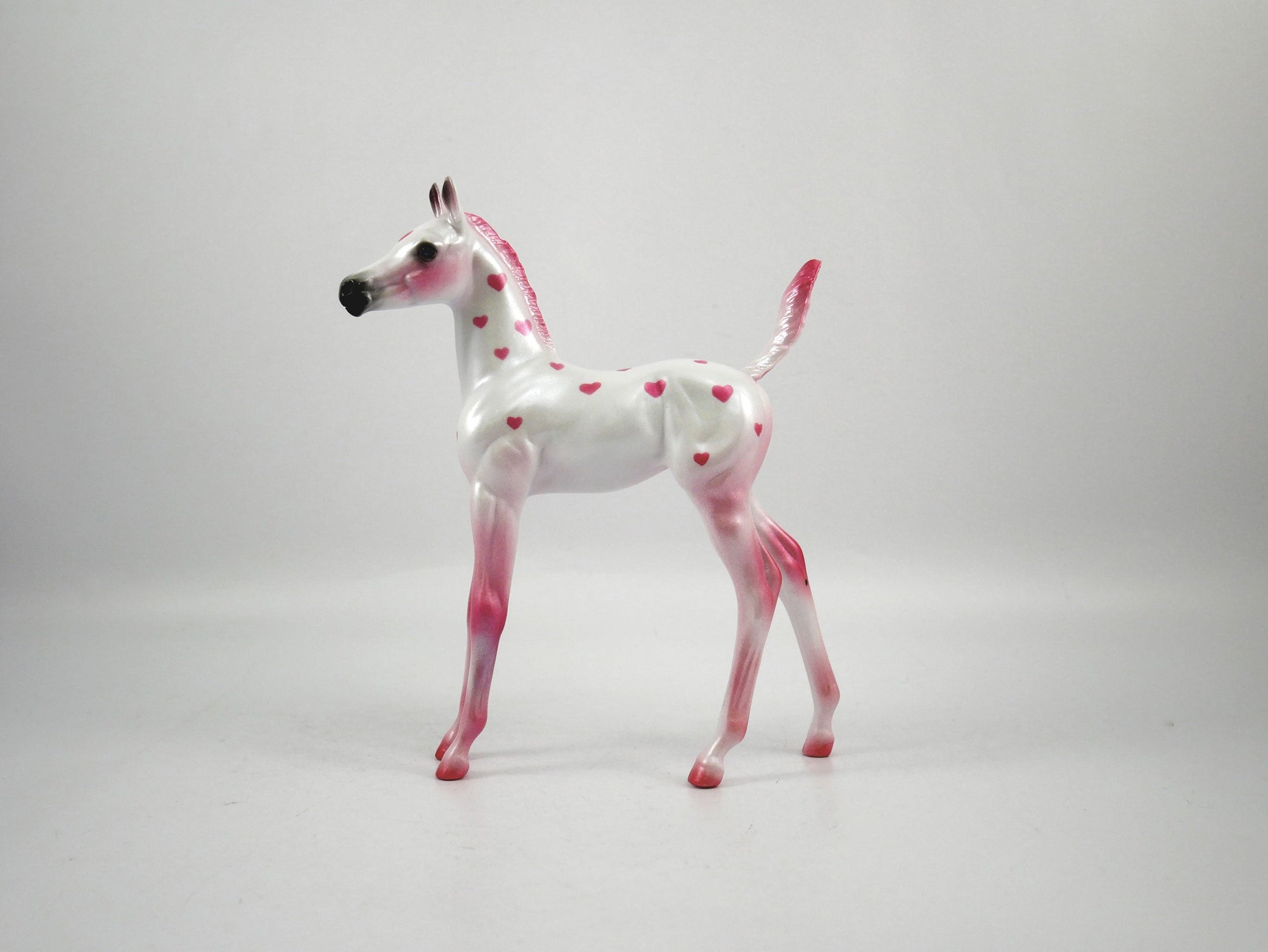 Heartbreaker-LE-15 Valentine Deco Arabian Foal SB21