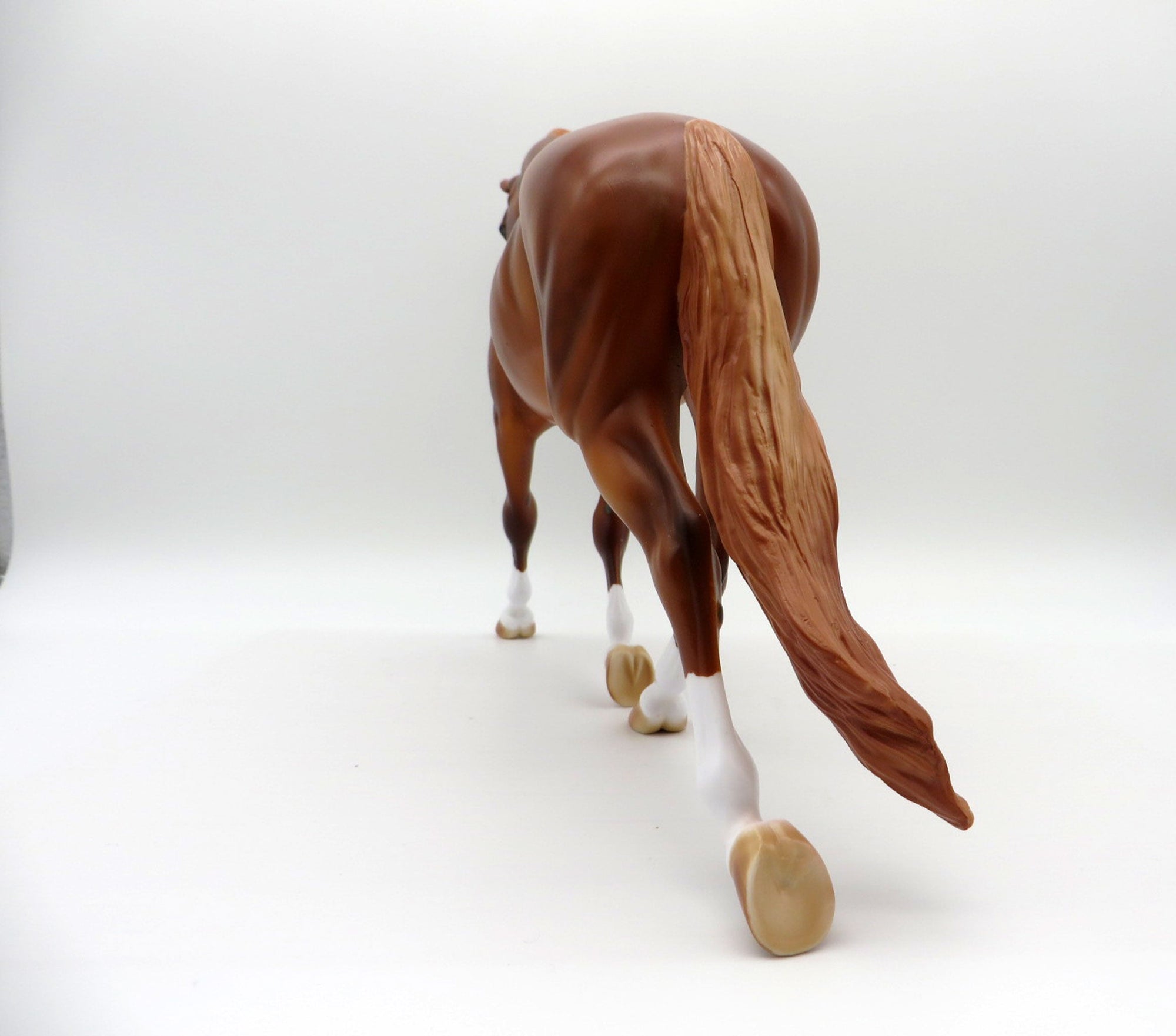 Heroine-LE-Chestnut Palouse painted by Julie Keim Art of the Equilocity 2021