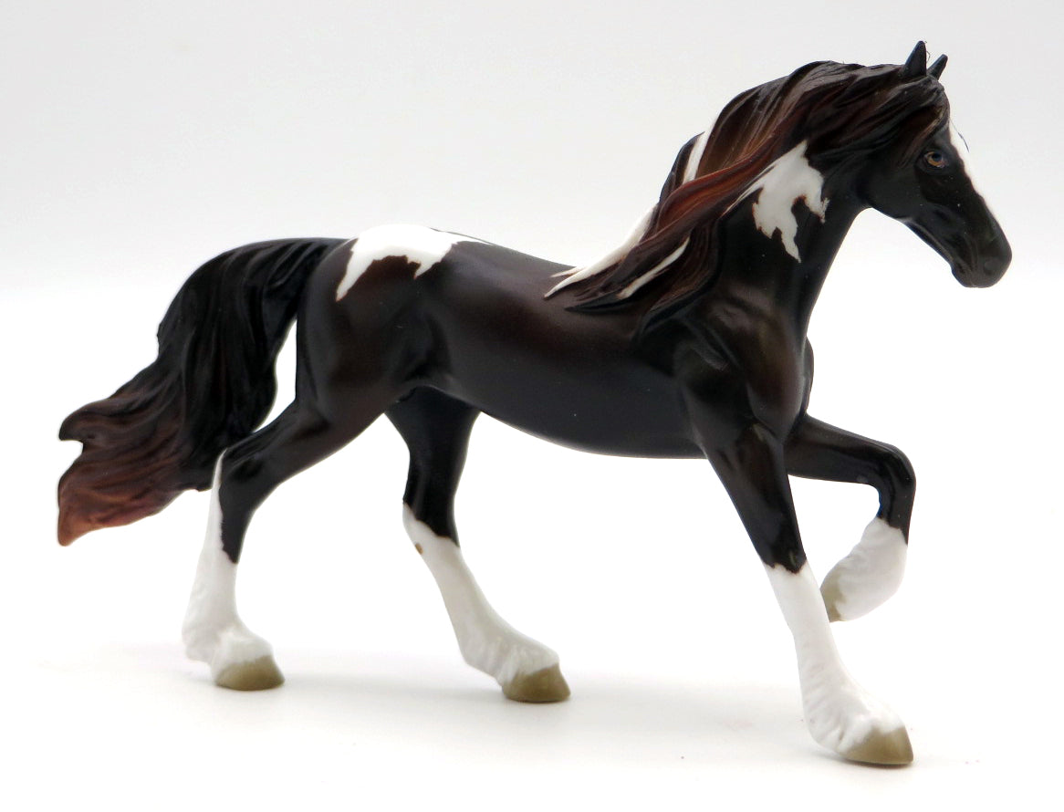 All Purpose -- OOAK Friesian Chip -- Stone Bowl V