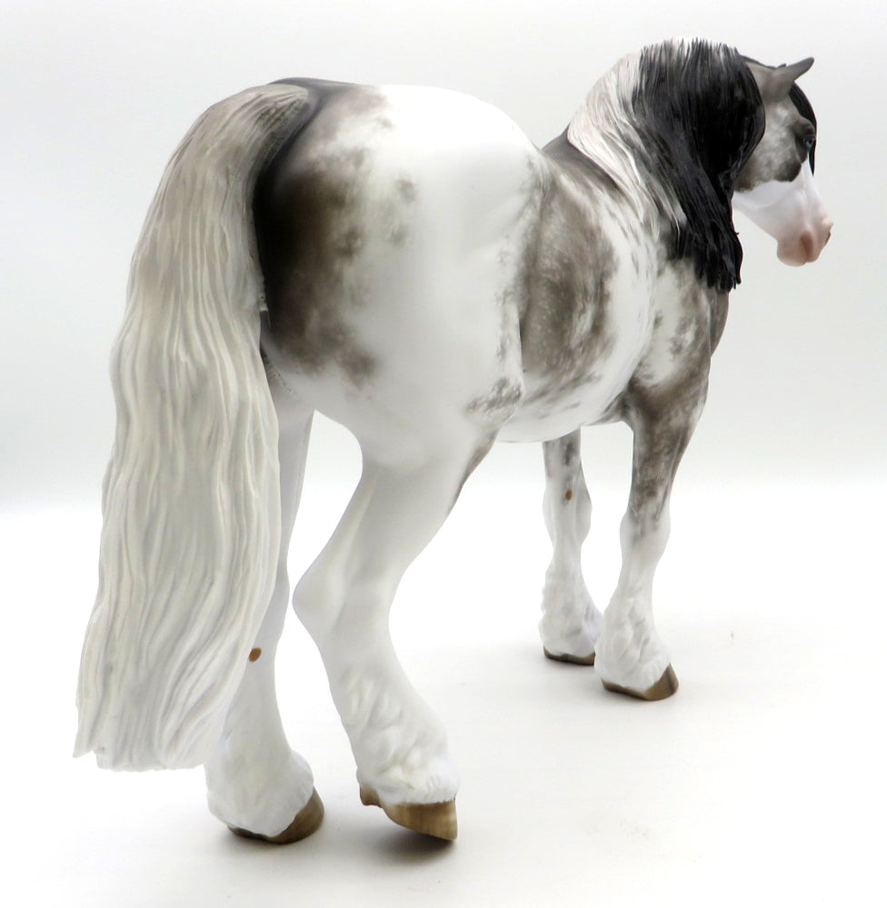 Sweet Dreams OOAK Heavy Draft Mare Painted by Sheryl Leisure 1/31/22