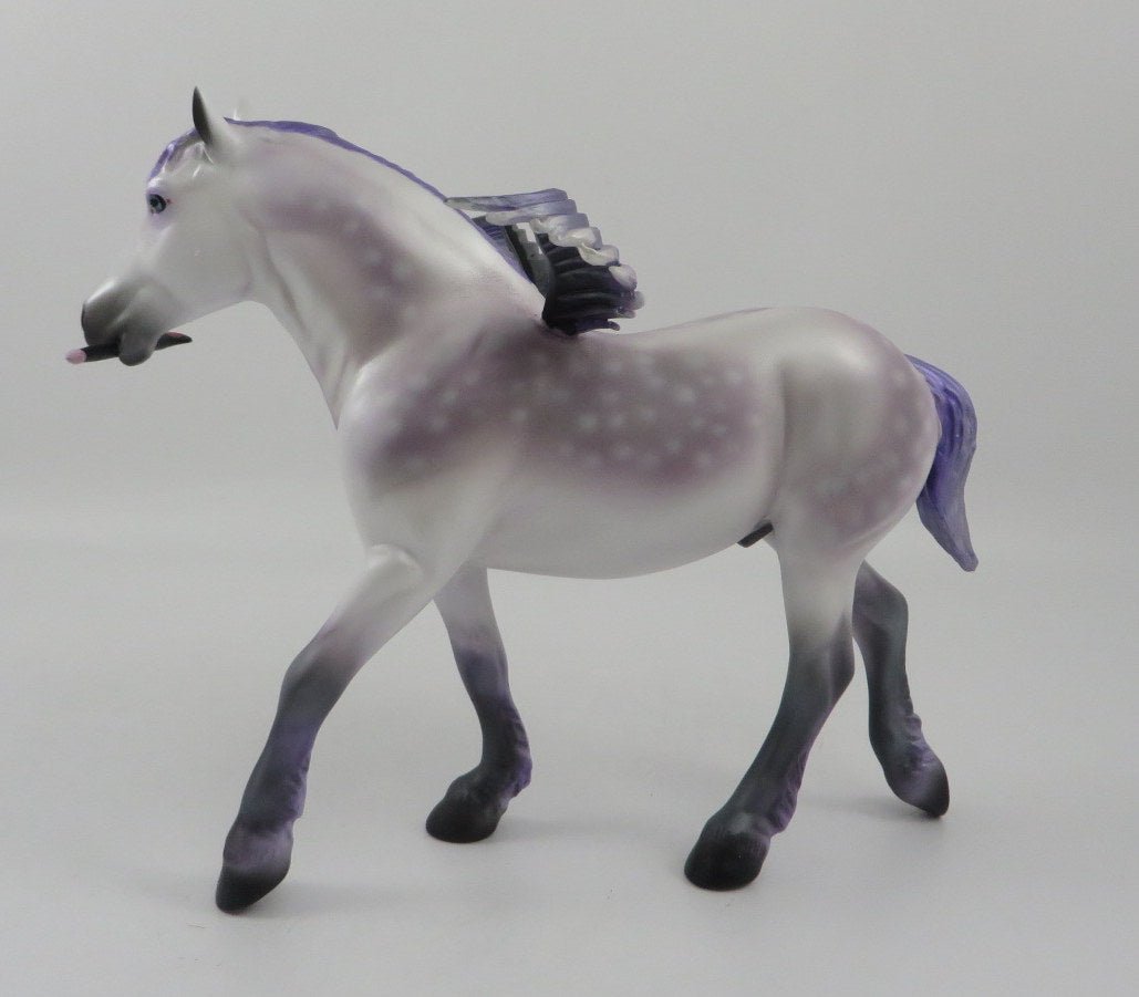 Tender Heart-OOAK  Valentines Deco Trotting Draft2/12/21