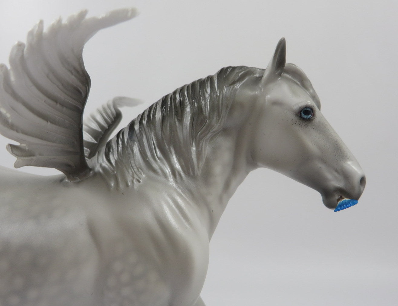 Spreading Love-OOAK  Valentines Deco Trotting Draft2/12/21