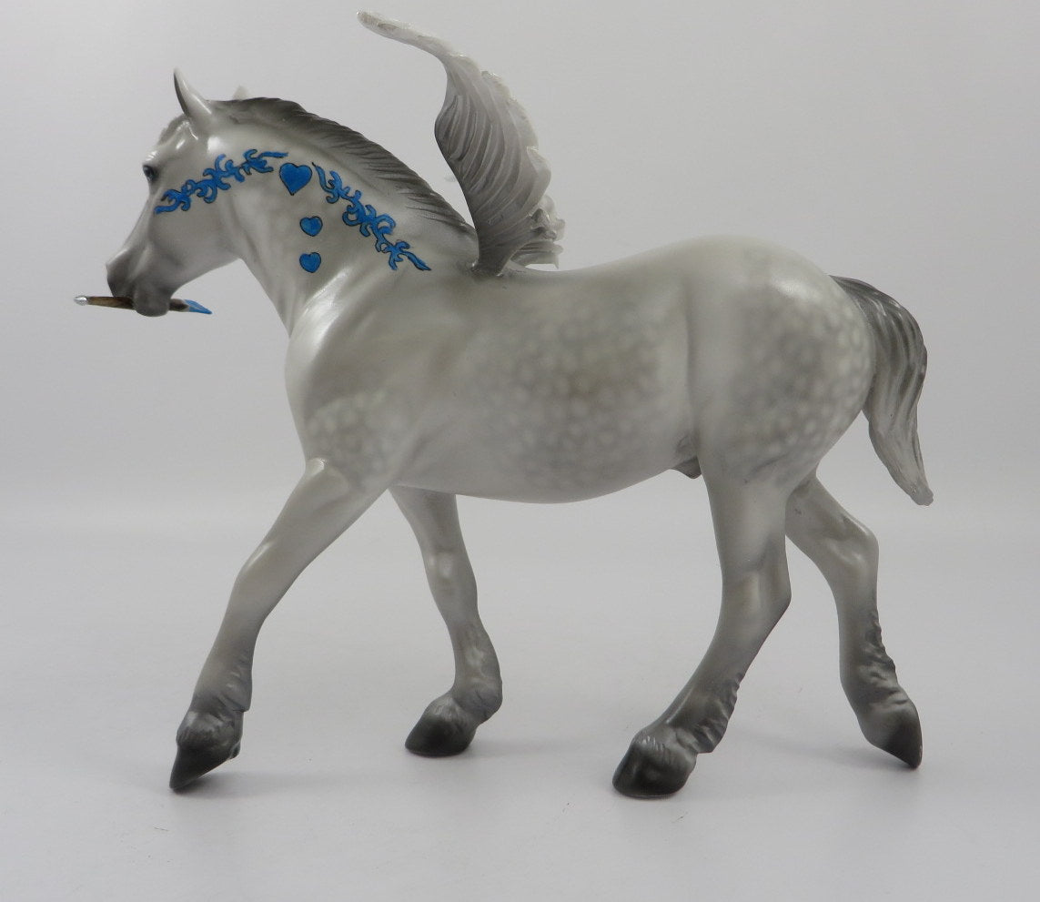 Spreading Love-OOAK  Valentines Deco Trotting Draft2/12/21