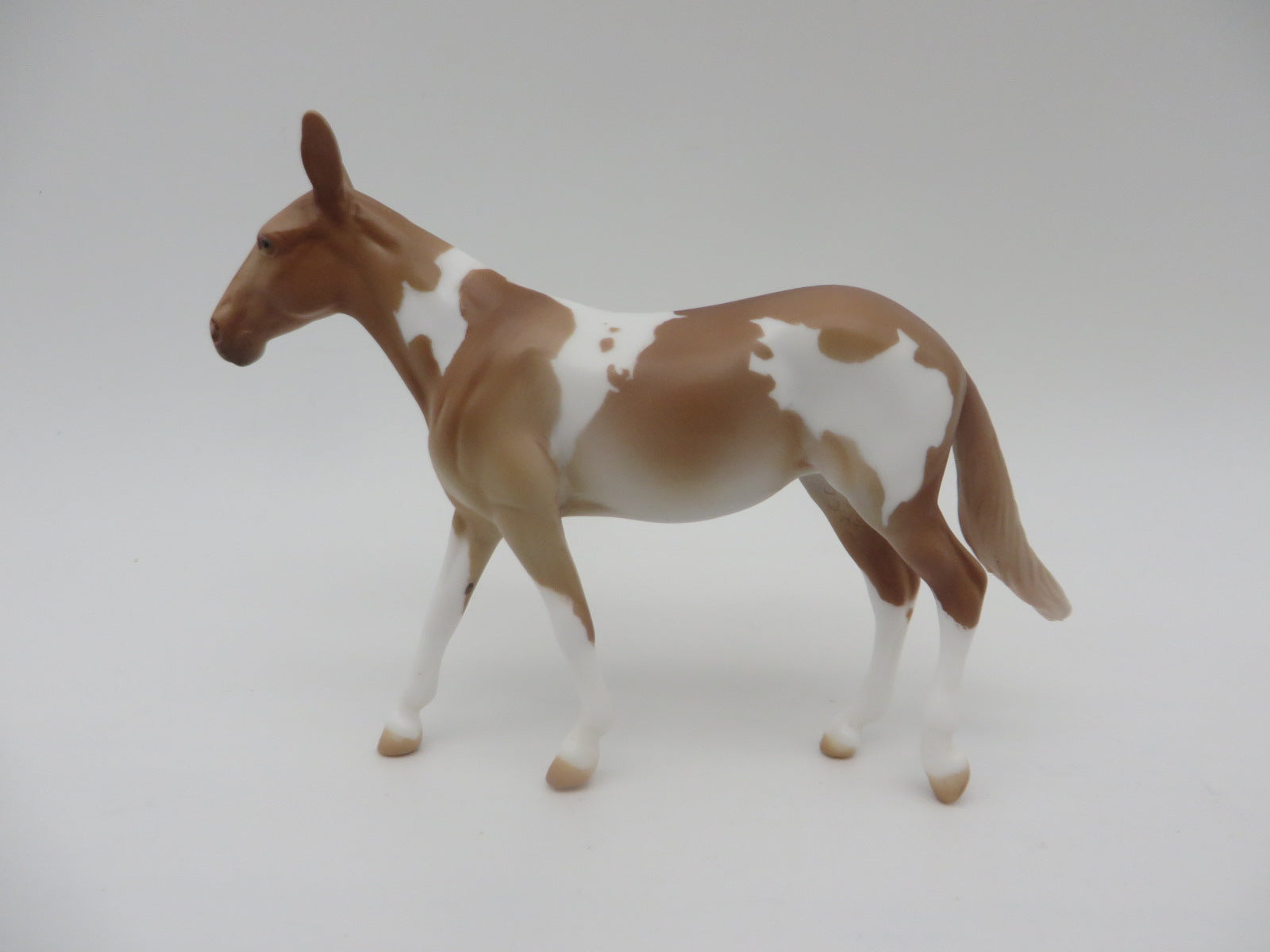 Enid OOAK Champagne Tobiano Mule Chip By Donna Fredley SHCF23