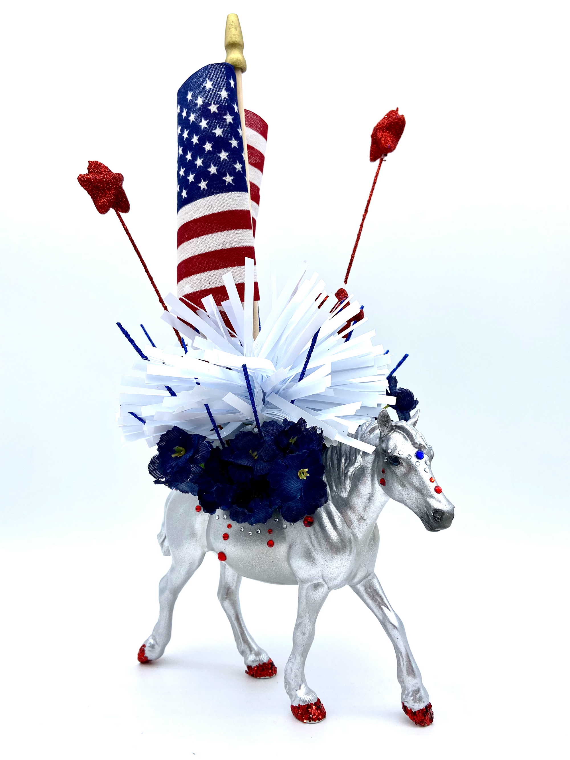 Patriotic Flower Pot - Painted by Ellen Robbins - 6/30/21