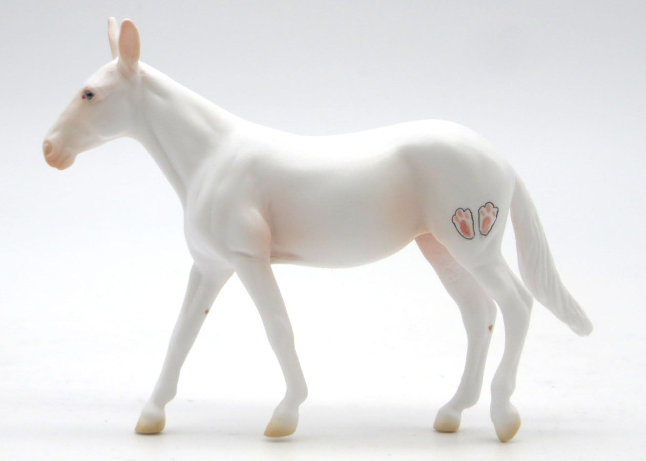 White Rabbit - Pearl White Mule Chip