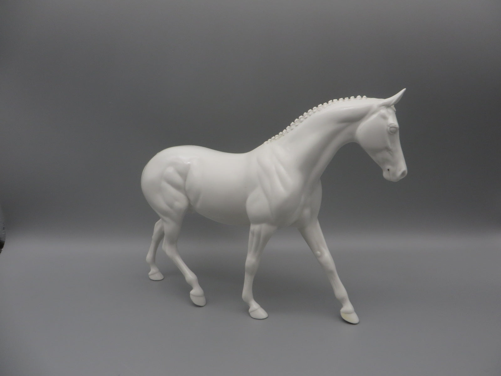 Body -Seconds Horse
