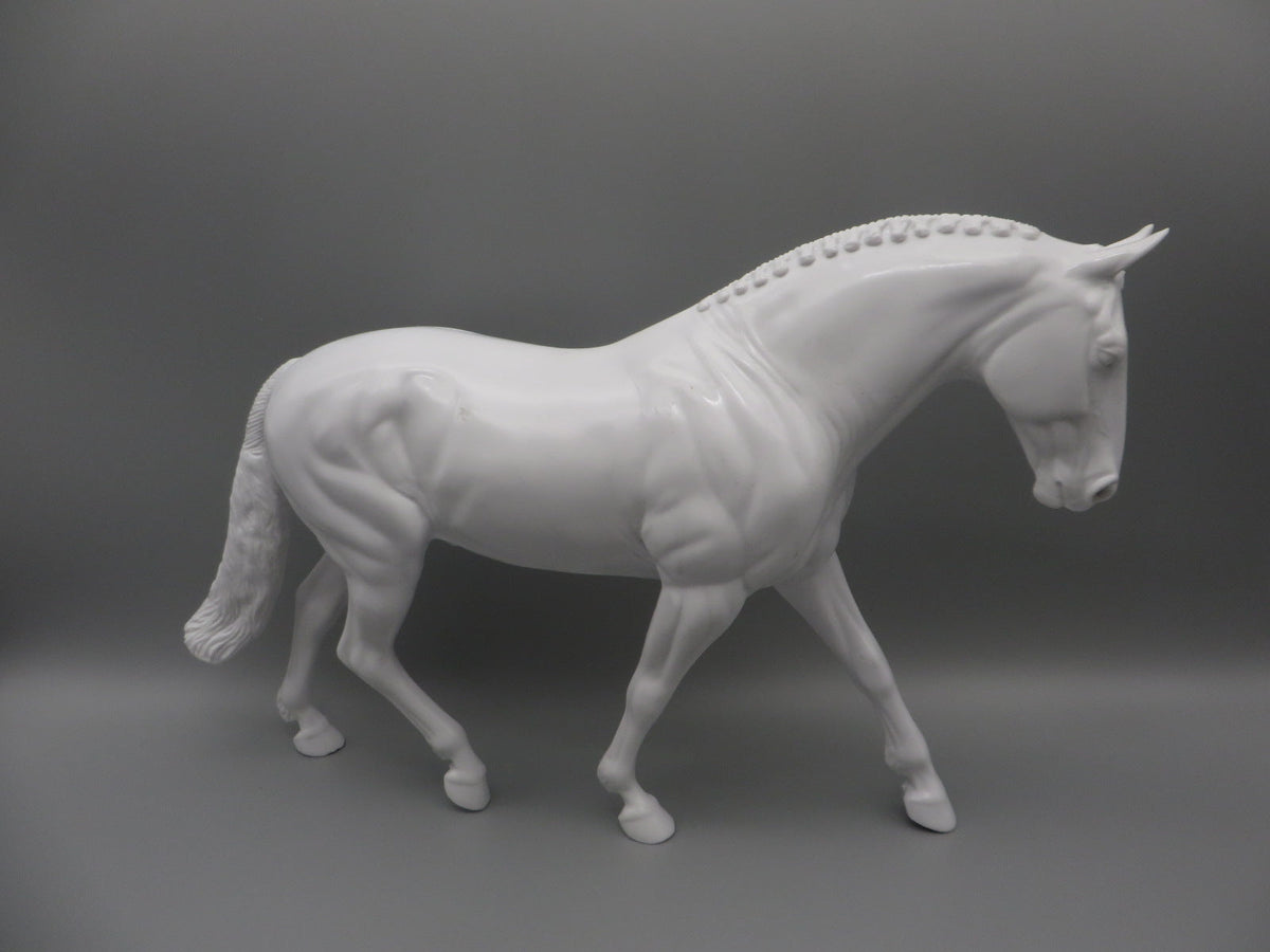 Body -Seconds Horse