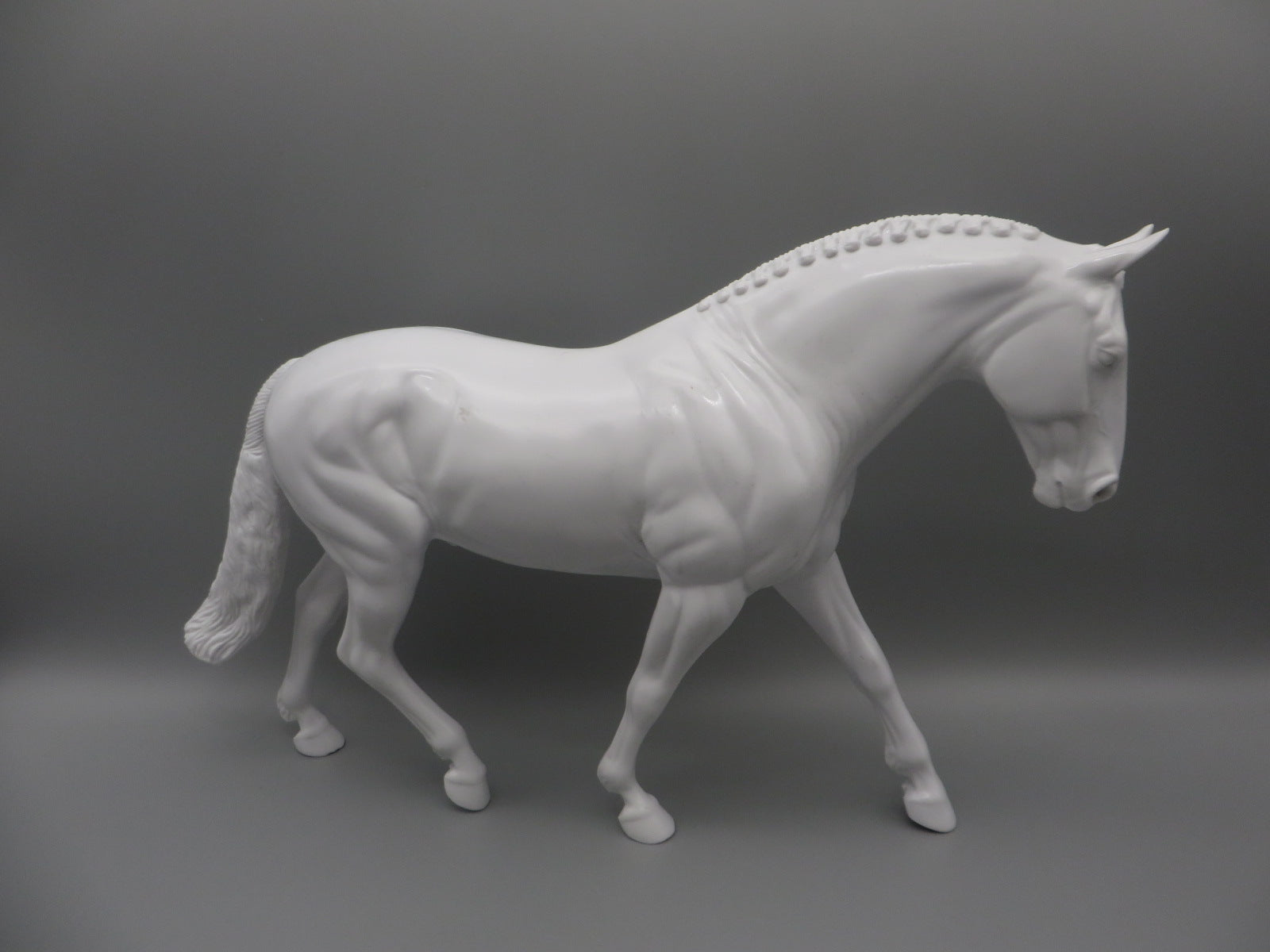 Body -Seconds Horse