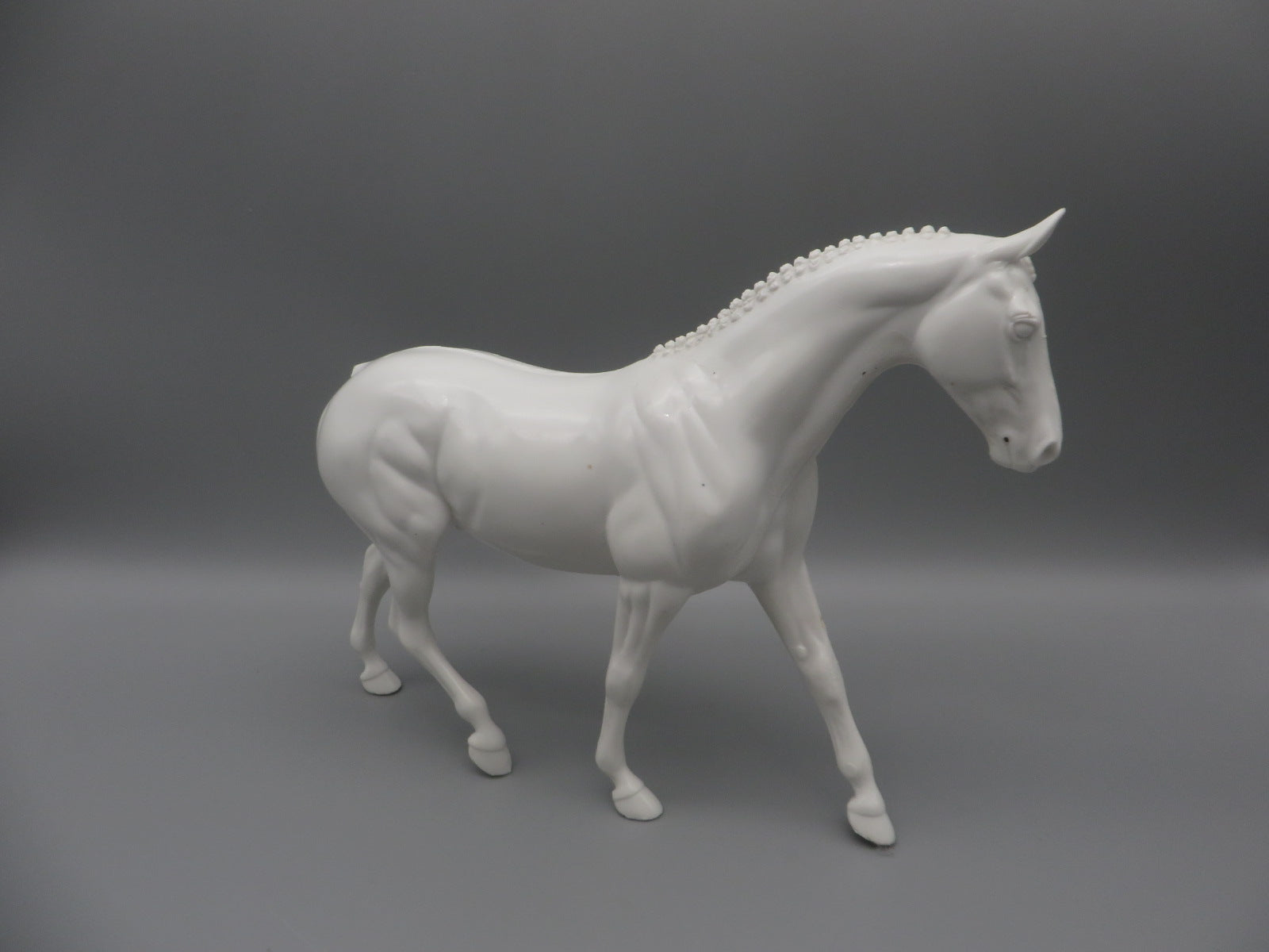 Body -Seconds Horse