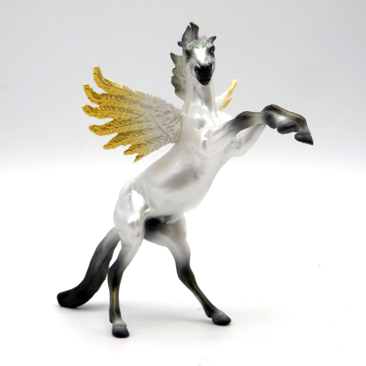 Mini Apollonius - LE-50 Rearing Pegasus Chip Ice Cream Social EQ 2022