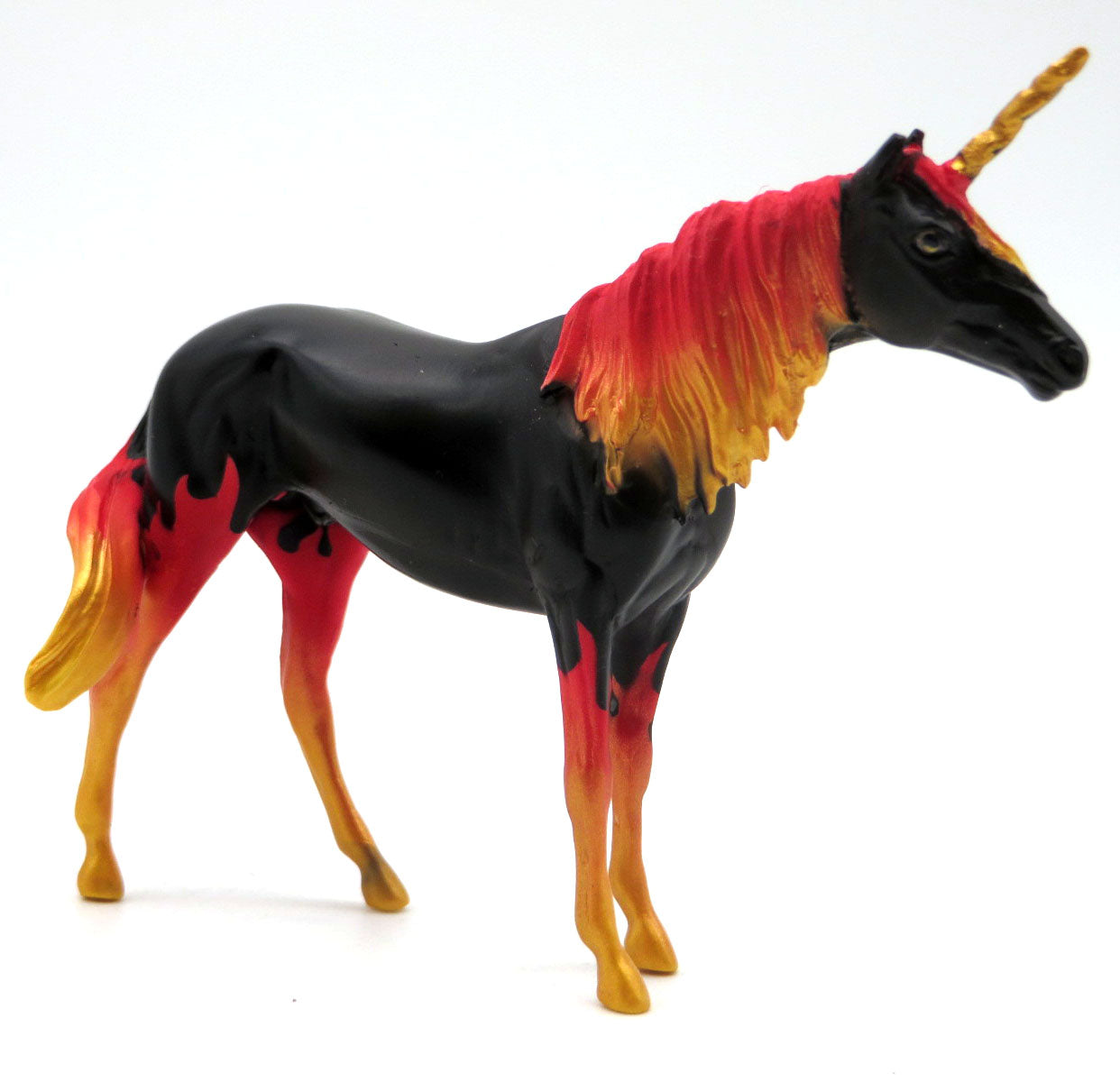 De Vil-OOAK Deco Unicorn TB  EQ 22