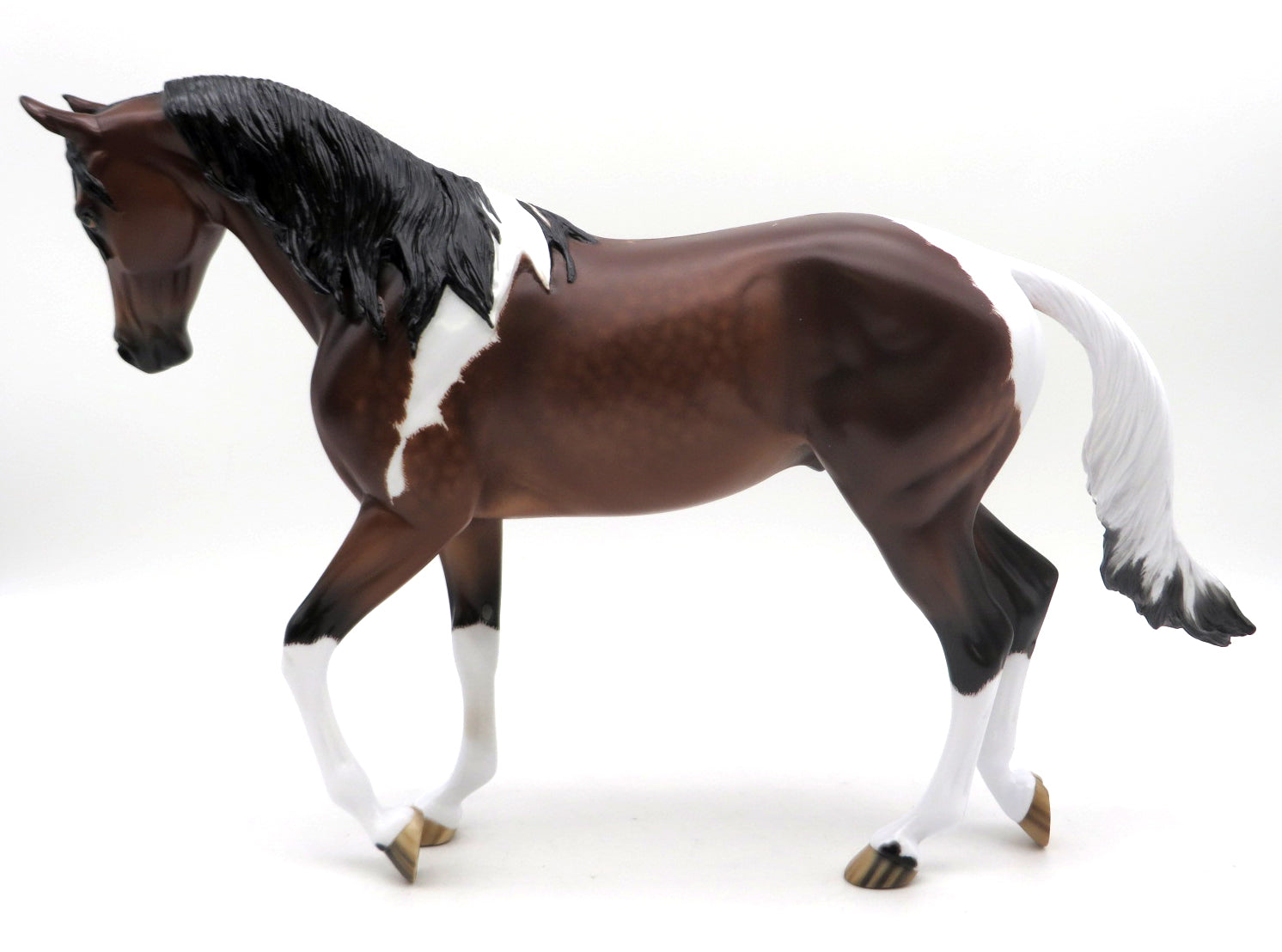 TALK TO ME-OOAK Bay Tobiano Thoroughbred  Painted by Sheryl Leisure 7/1/22