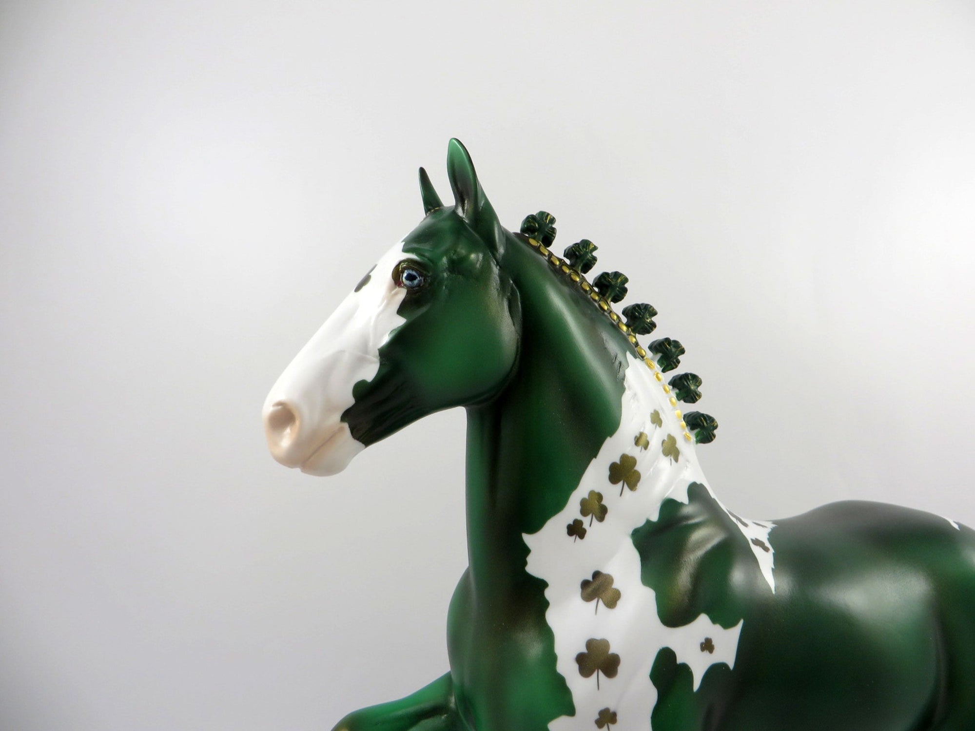 Irish-ooak St Patricks Day trotting drafter Bingo 3/21