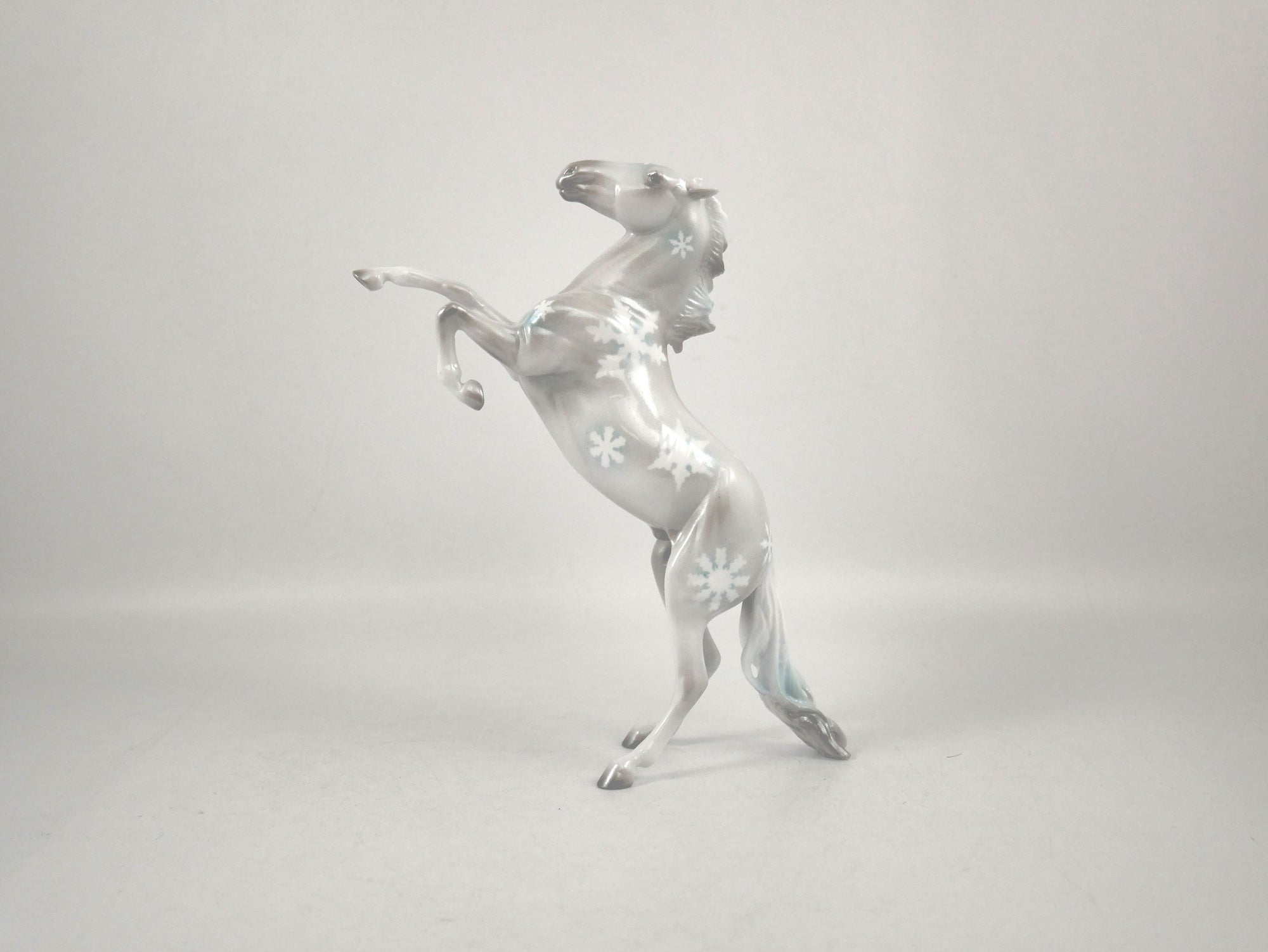 JACK FROST-OOAK SNOWFLAKE DECORATOR REARING PEBBLES BY ELLEN ROBBINS 12/22/20